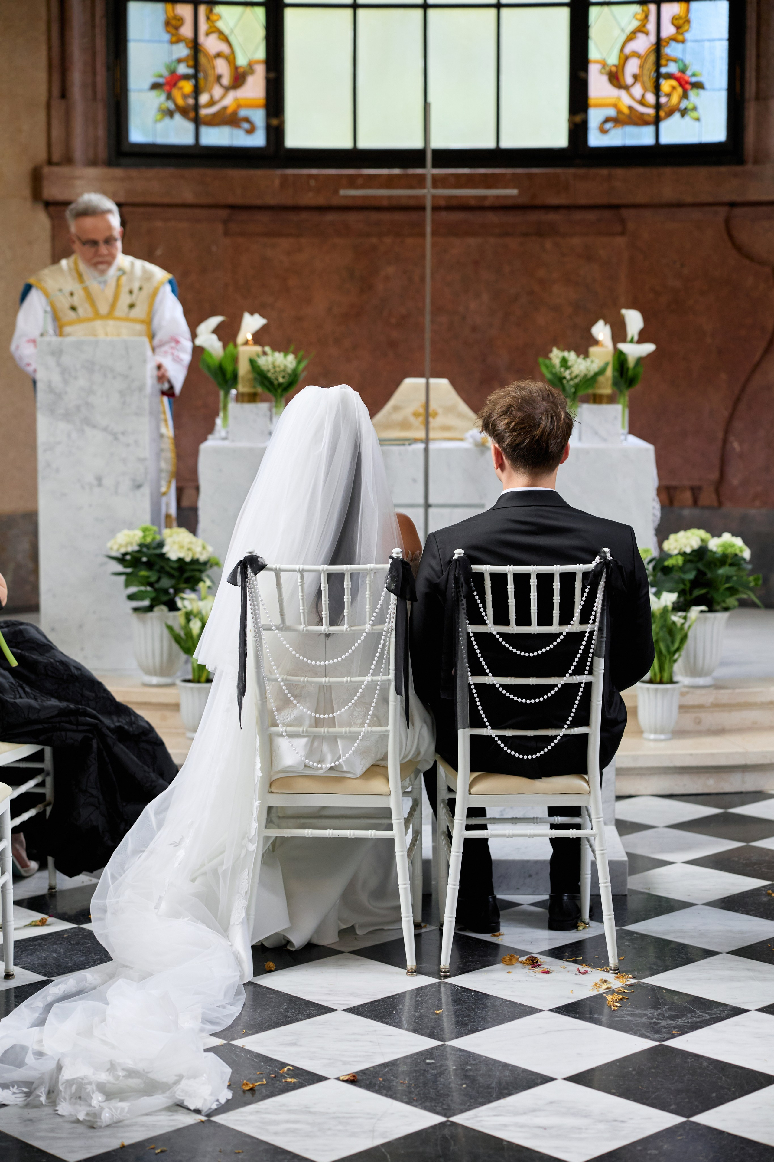 Wiktoria & Kacper. Pałac Goetz. Fotograf ślubny i rodzinny w Krakowie Yana Klymova