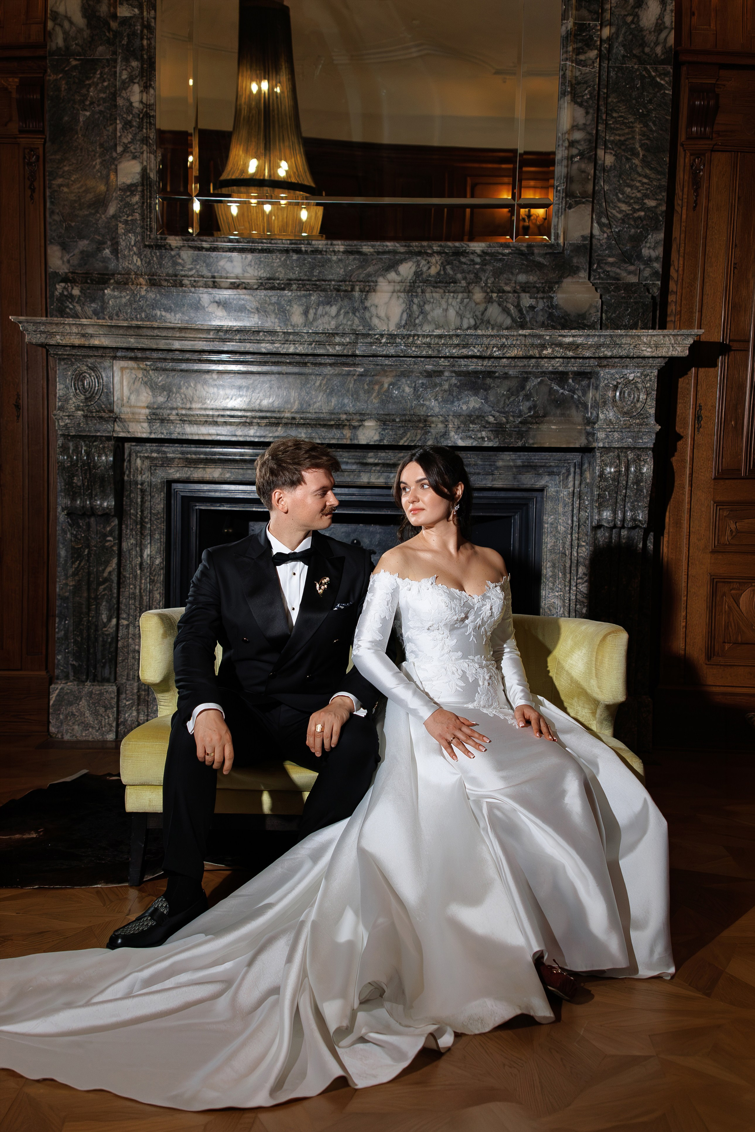 Wiktoria & Kacper. Pałac Goetz. Fotograf ślubny i rodzinny w Krakowie Yana Klymova