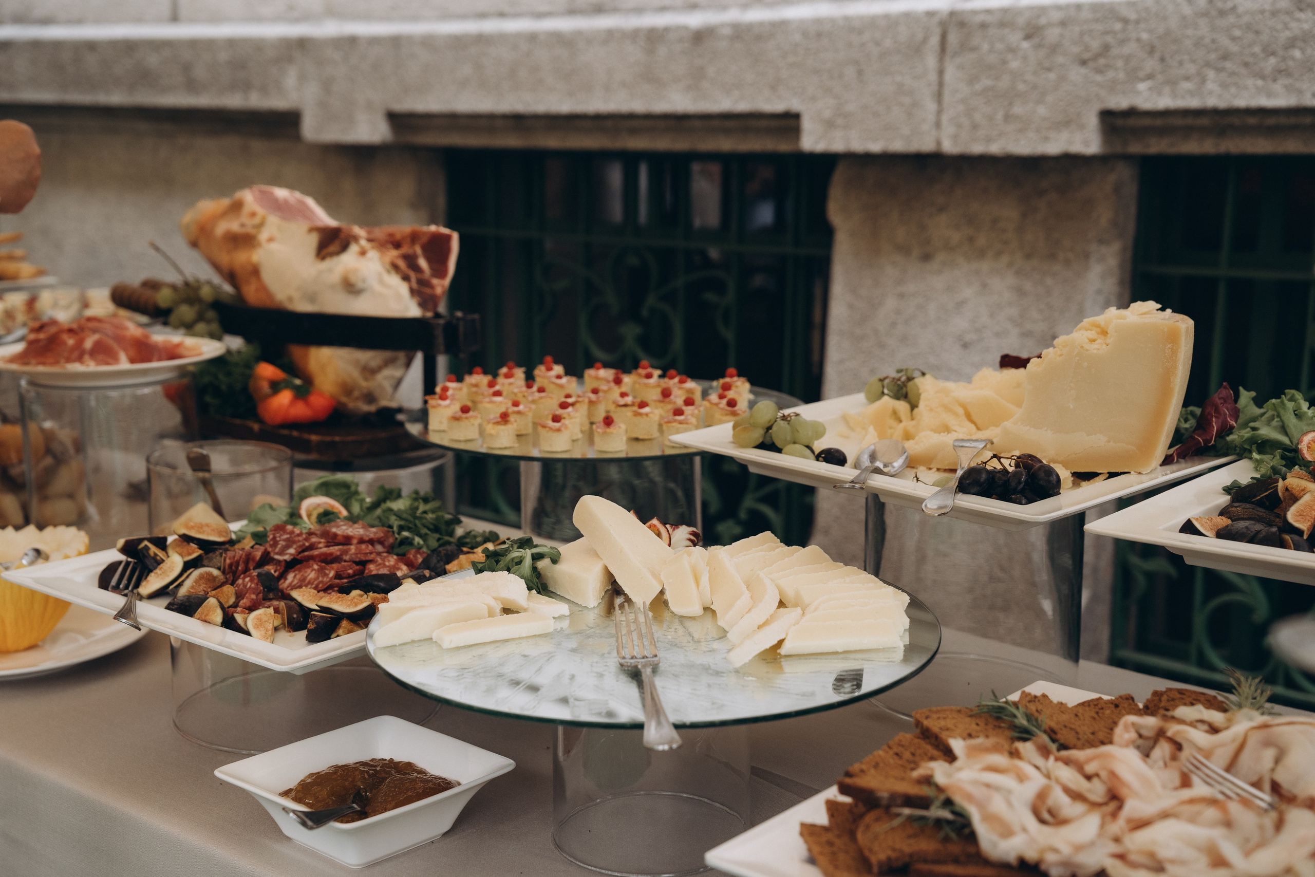 LAURA AND DOMENIK_LAKE MAGGIORE. PHOTOGRAPHER IN ITALY