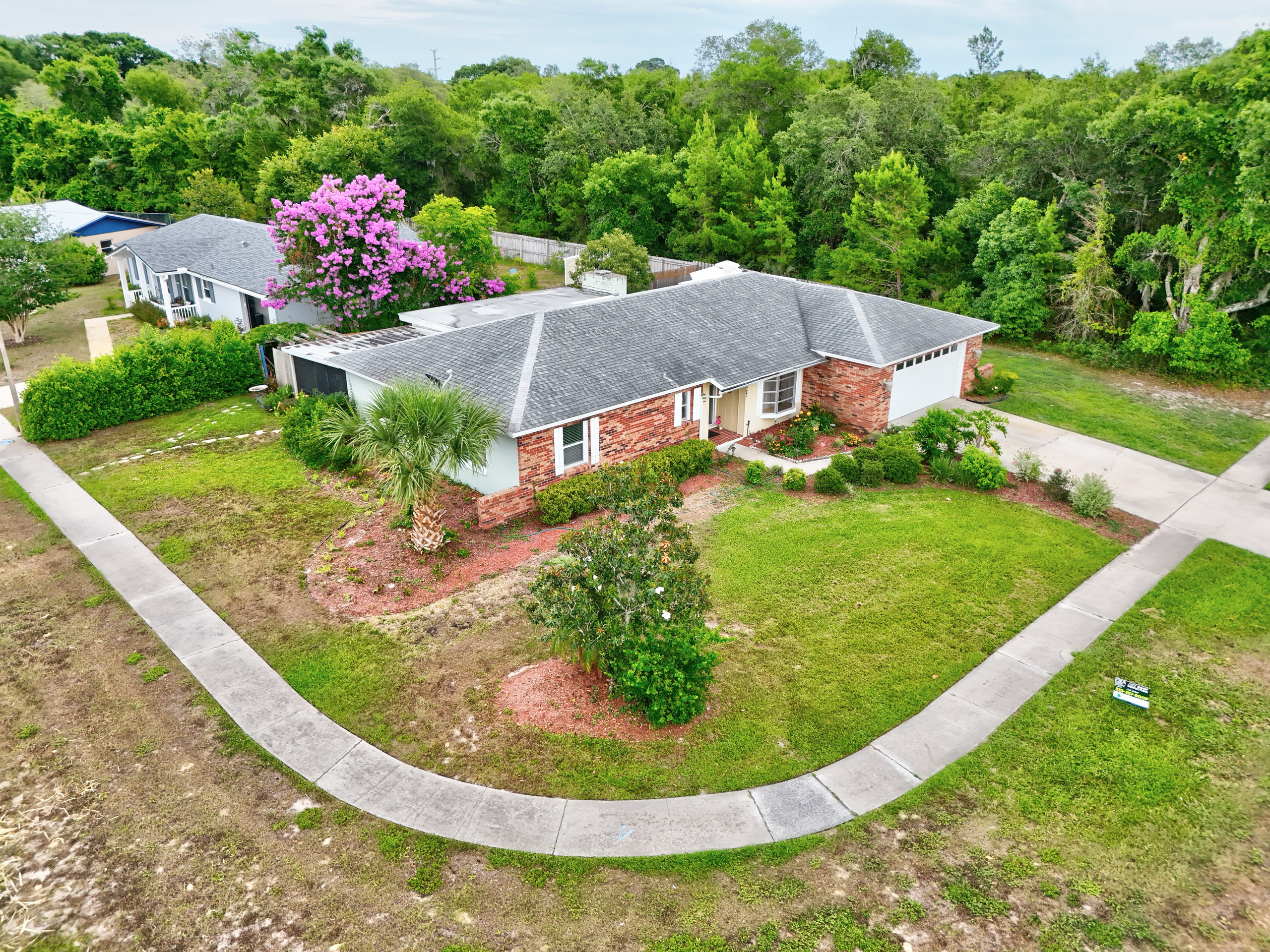 Green Grass // Jaxrealtyvisuals.com