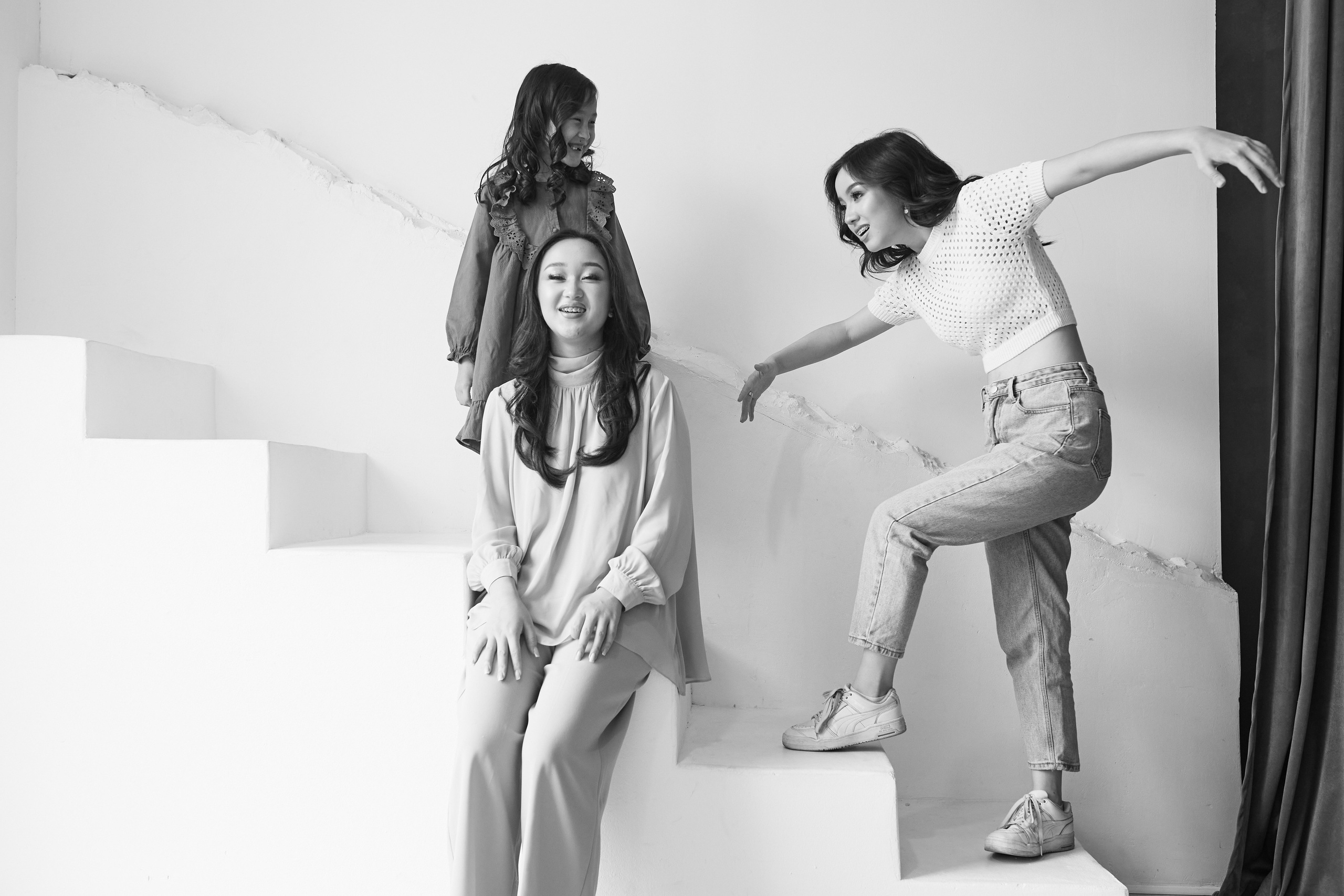 Дарика с девочками. Валерия Вартанова. Фотограф