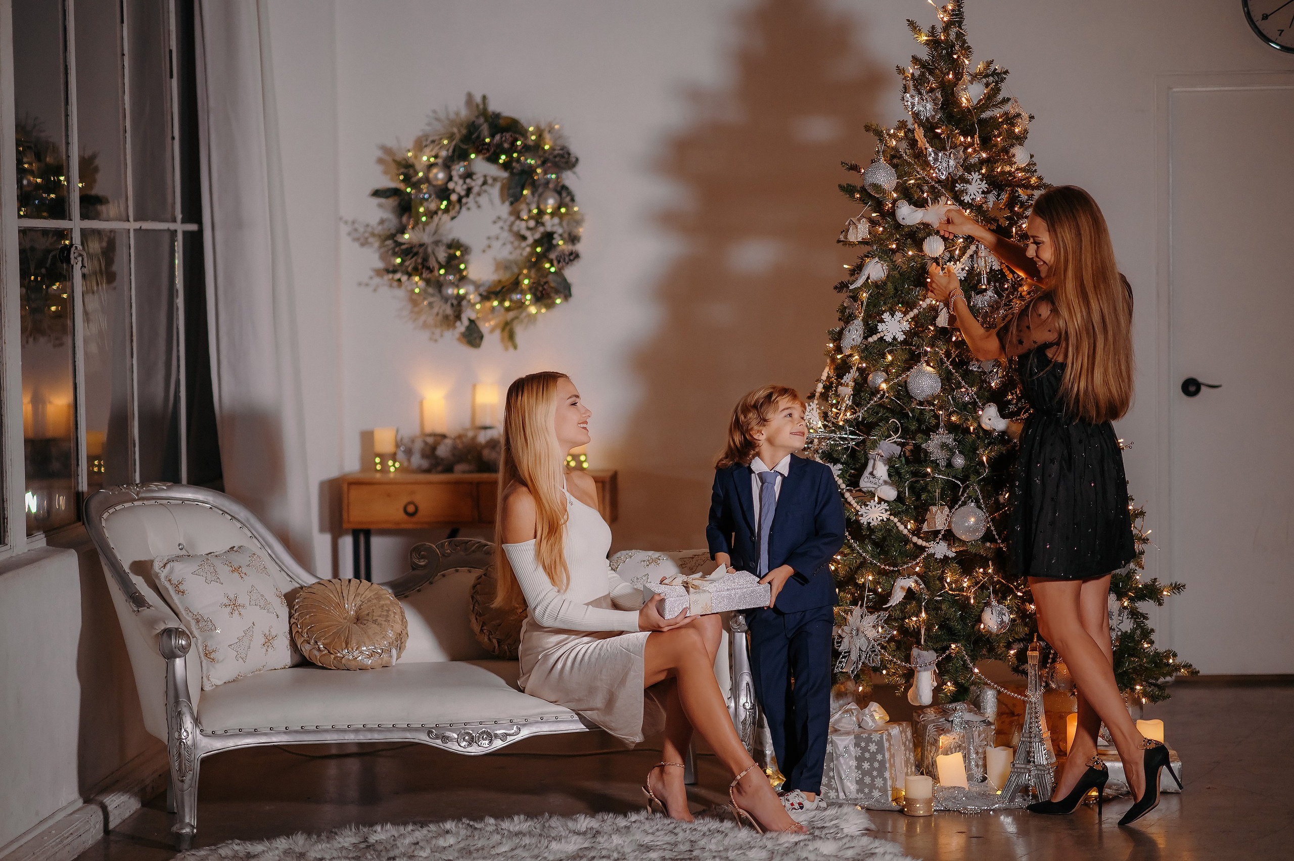 Studio. Wedding, maternity and family photographer in Charlotte Tasha Minn