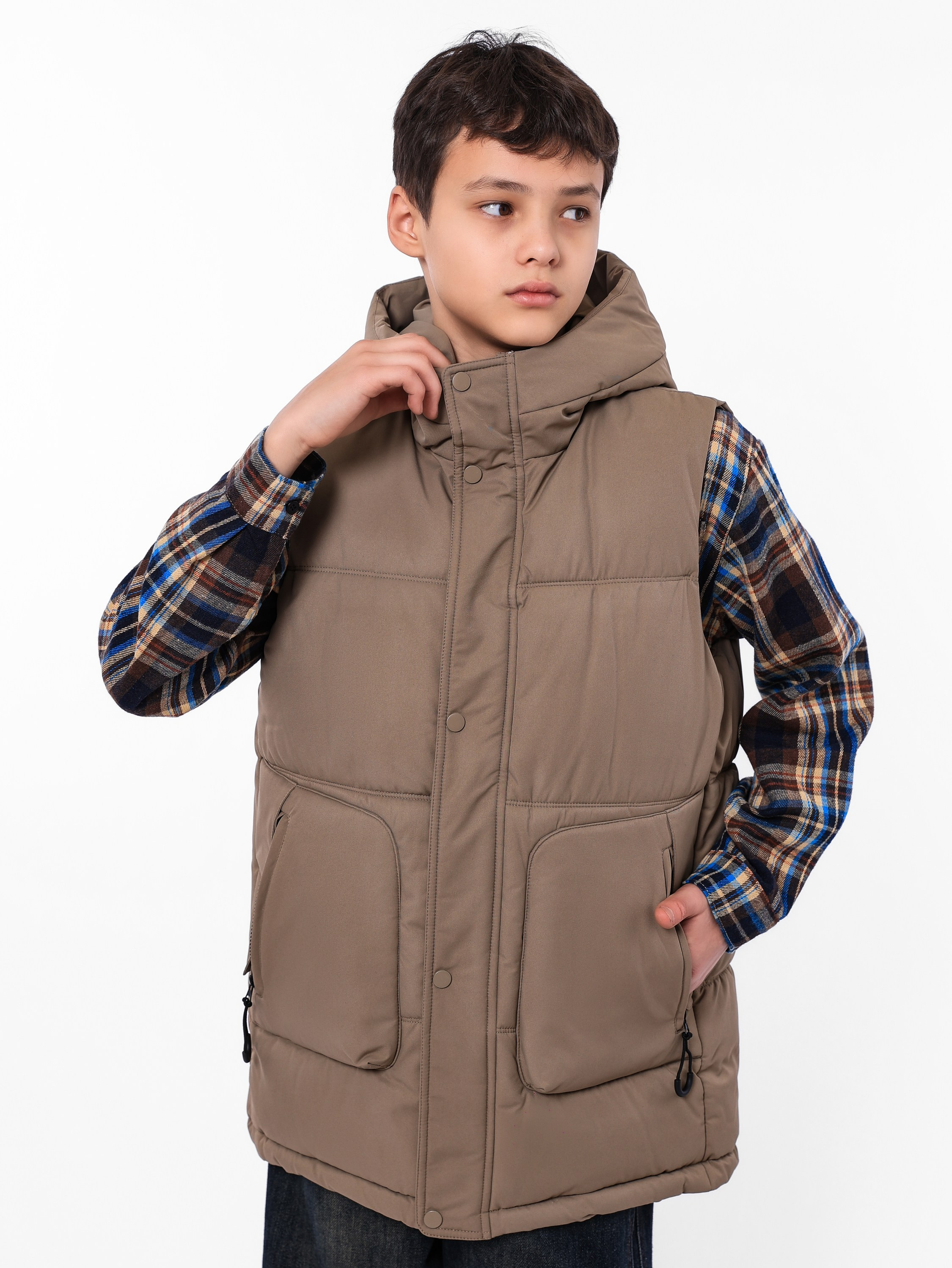 Предметный AI визуал. Аяна Крапивкина — профессиональная ретушь и AI-визуал