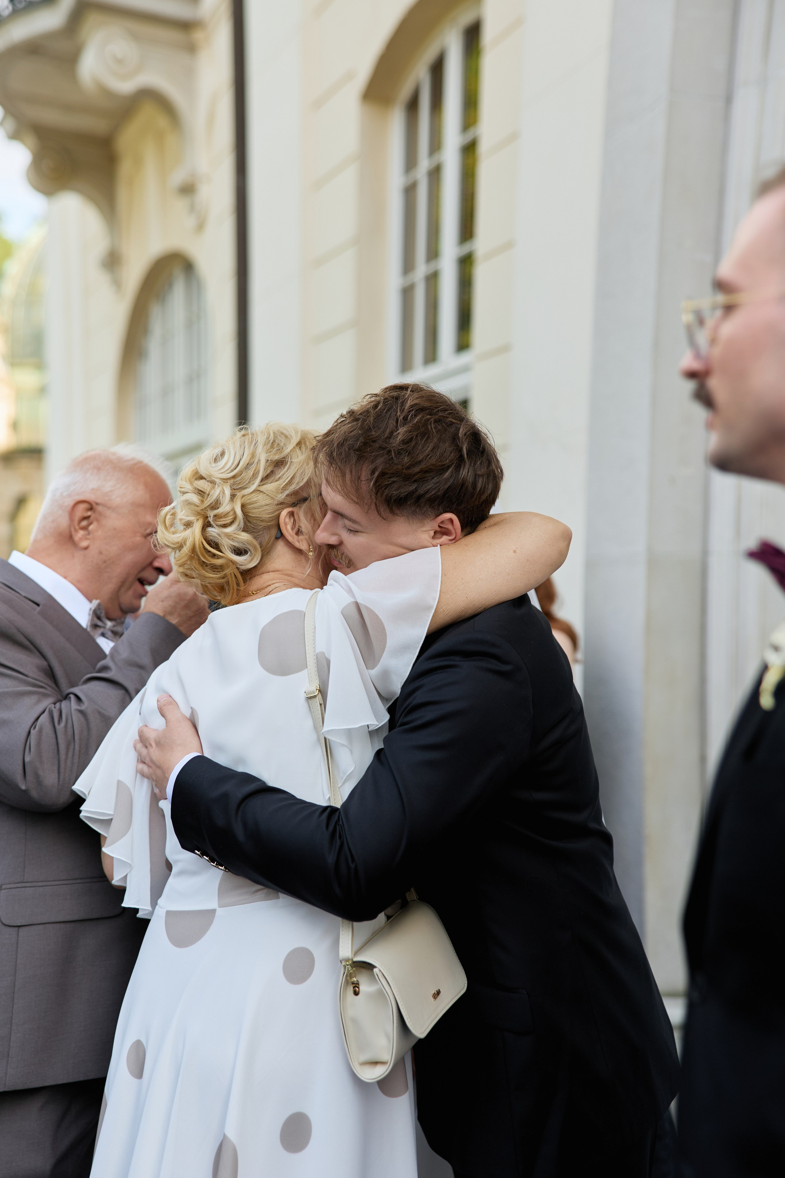 Wiktoria & Kacper. Pałac Goetz. Fotograf ślubny i rodzinny w Krakowie Yana Klymova