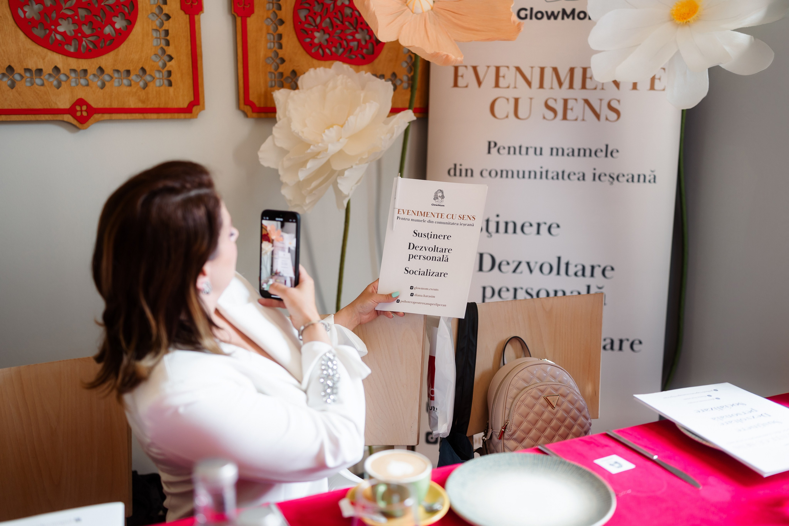 Glow Mom 2. Marius Ciocan