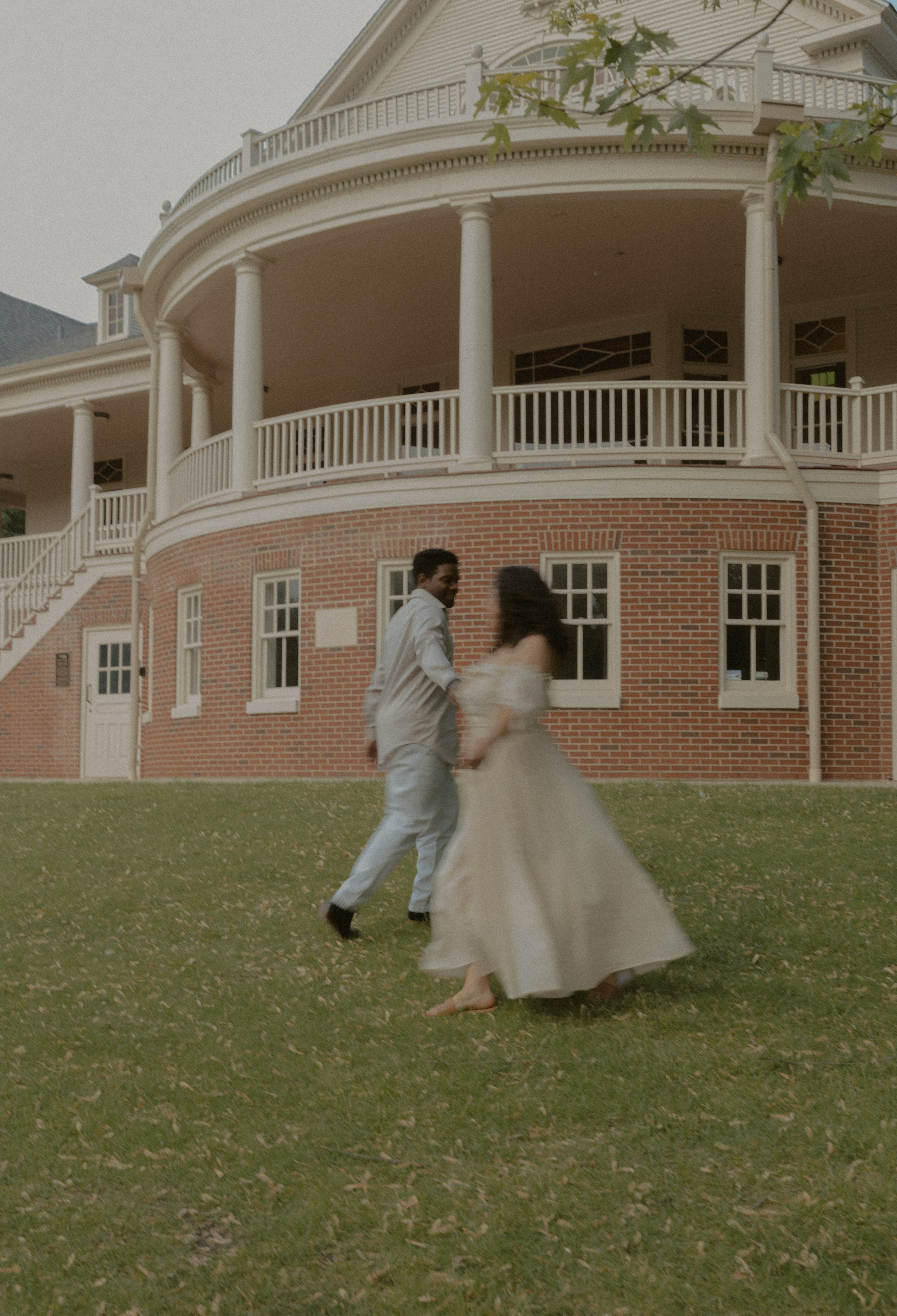 T&C. Couple photographer in Chicago