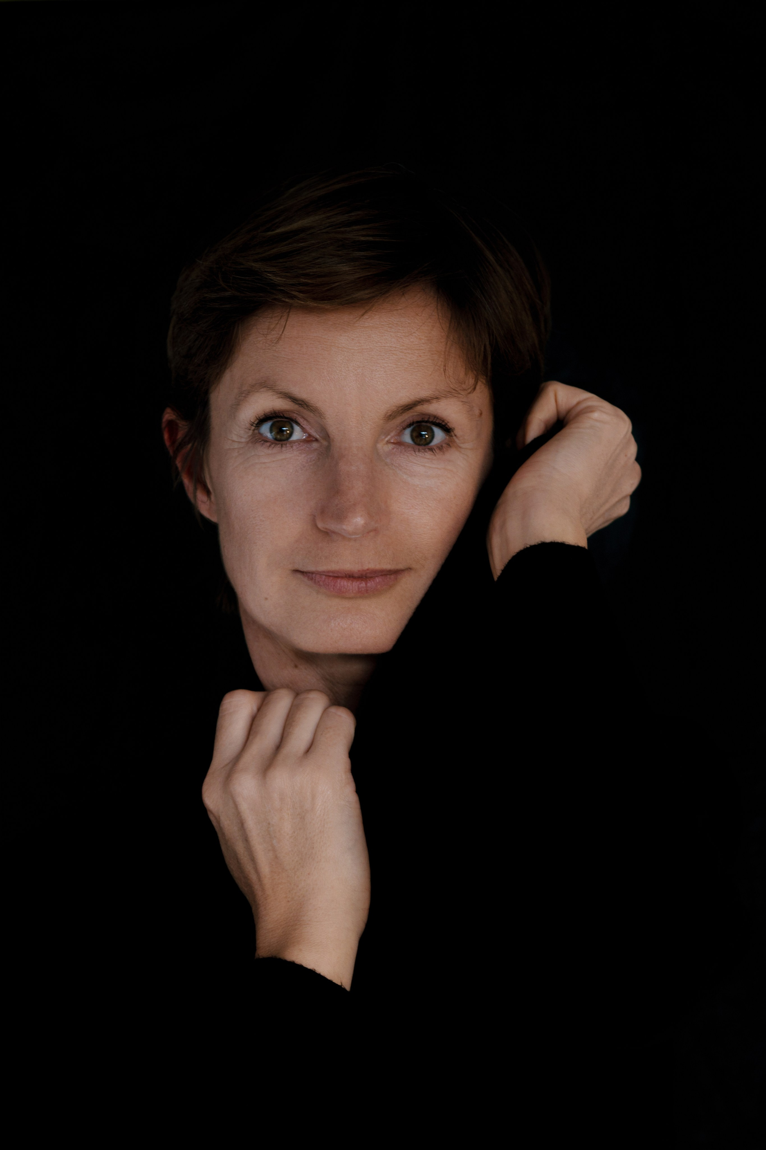 Studio Portraits. Family, portrait, and lifestyle photoshoots in Belgium