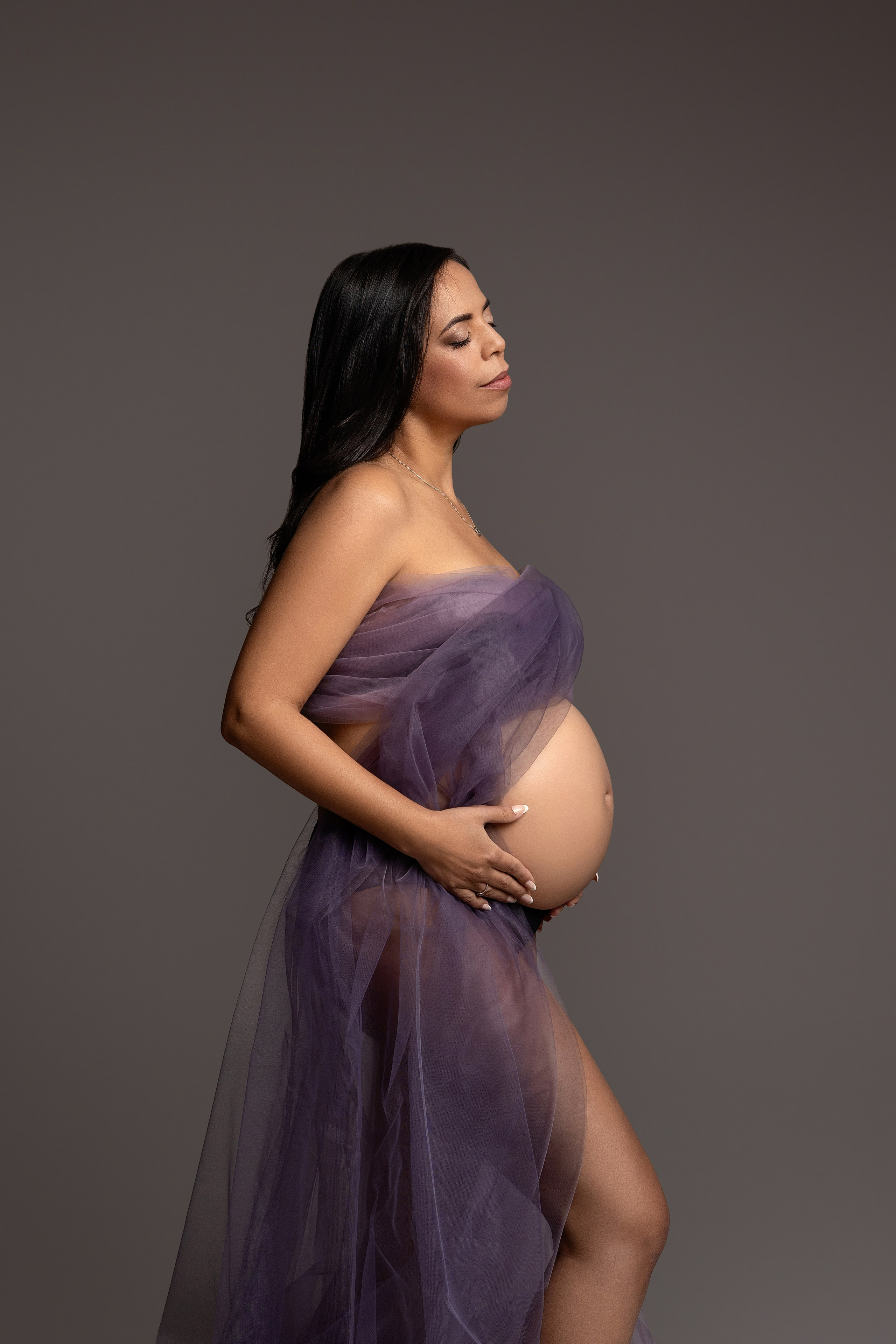 Babybauch. Neugeborene- Schwangerschaft- und Kinder Fotografin in Lehre