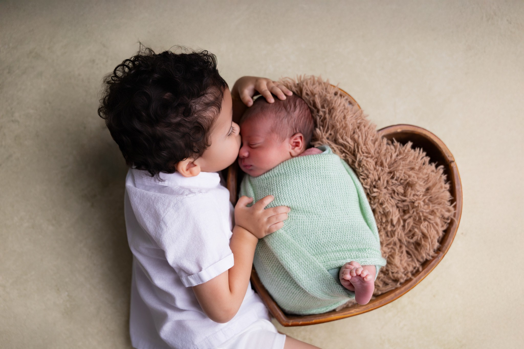 Dante Newborn Photoshoot. Professional family, maternity & newborn photographer in North Charleston, SC, creating timeless portraits