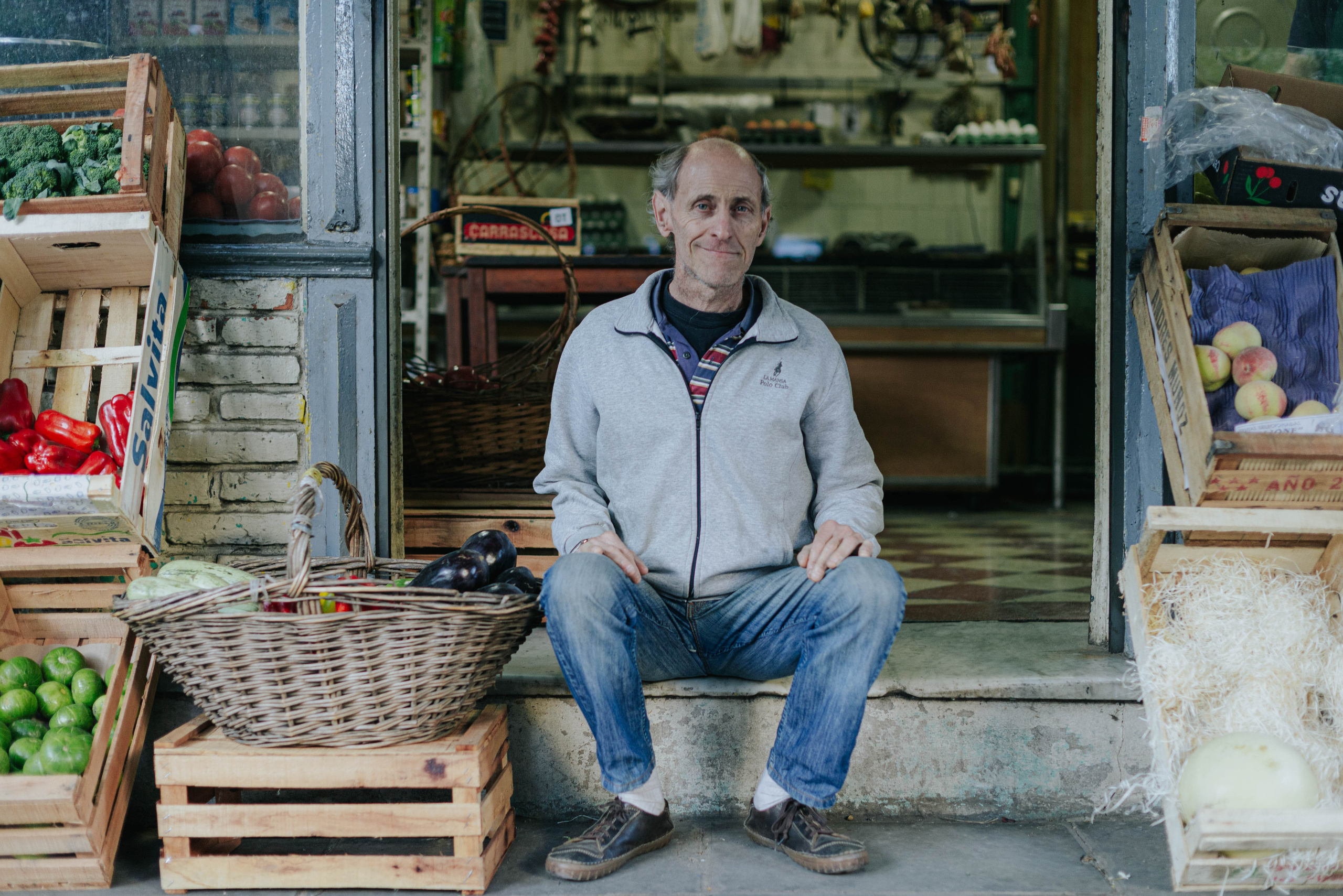 Docdocdoc. 15 strangers. Photographer @elmirkami in the city of Buenos Aires