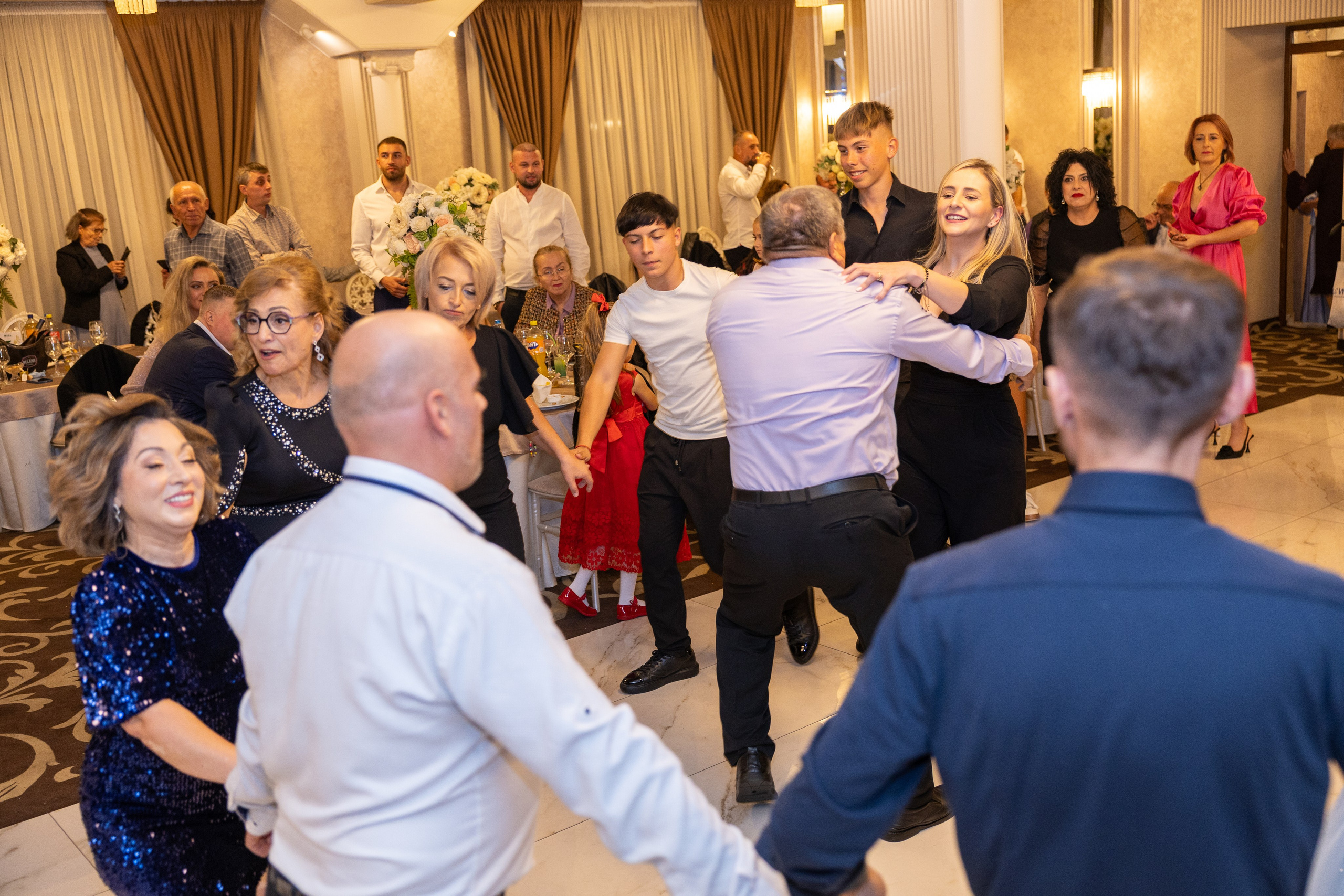 Andrei Sebastian. Moments By Gub