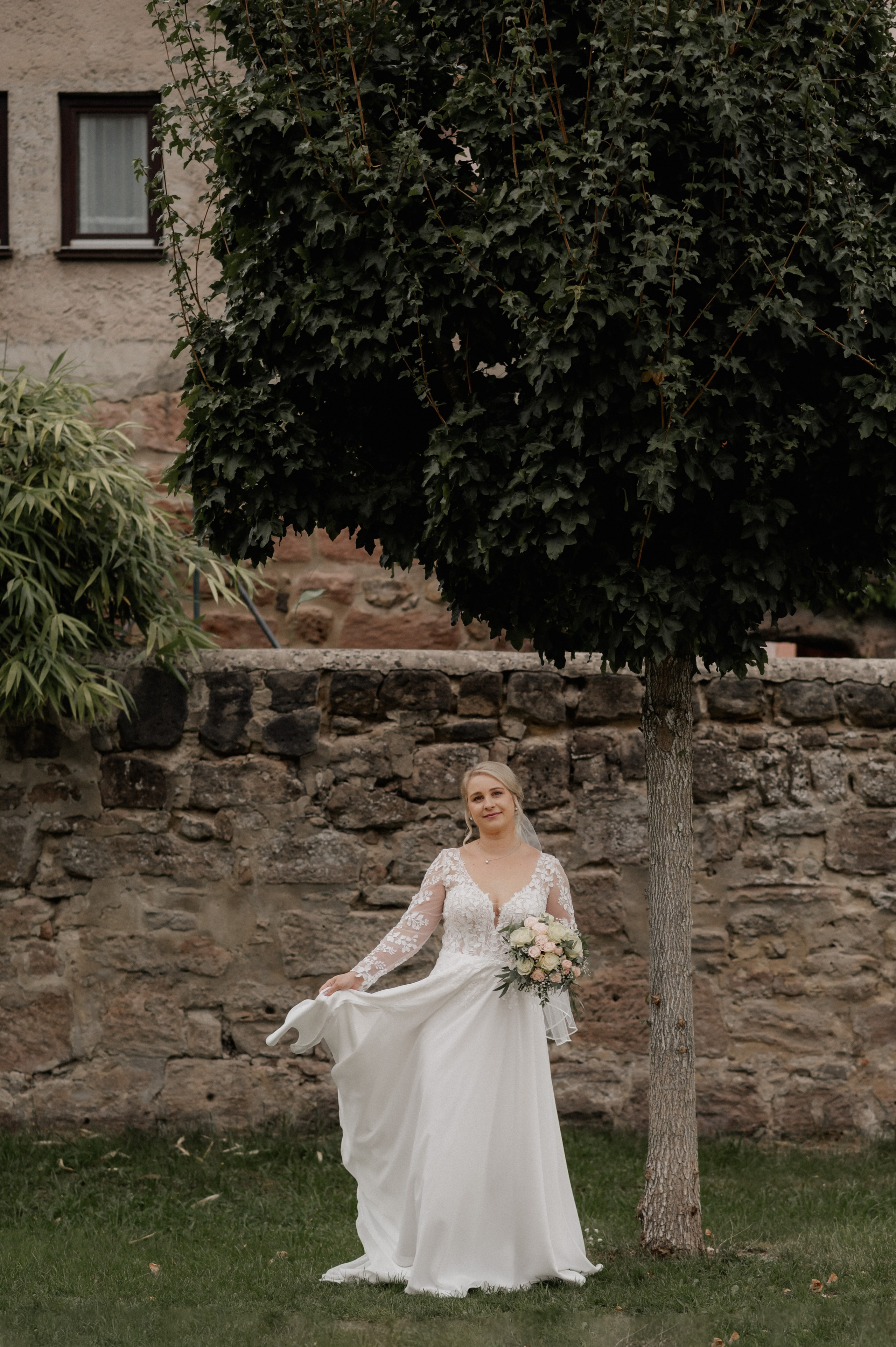 PRE-WEDDING IN WOLFRAMS-ESCHENBACH. Фотограф в Нюрнберге Ирина Менерт из Ансбаха