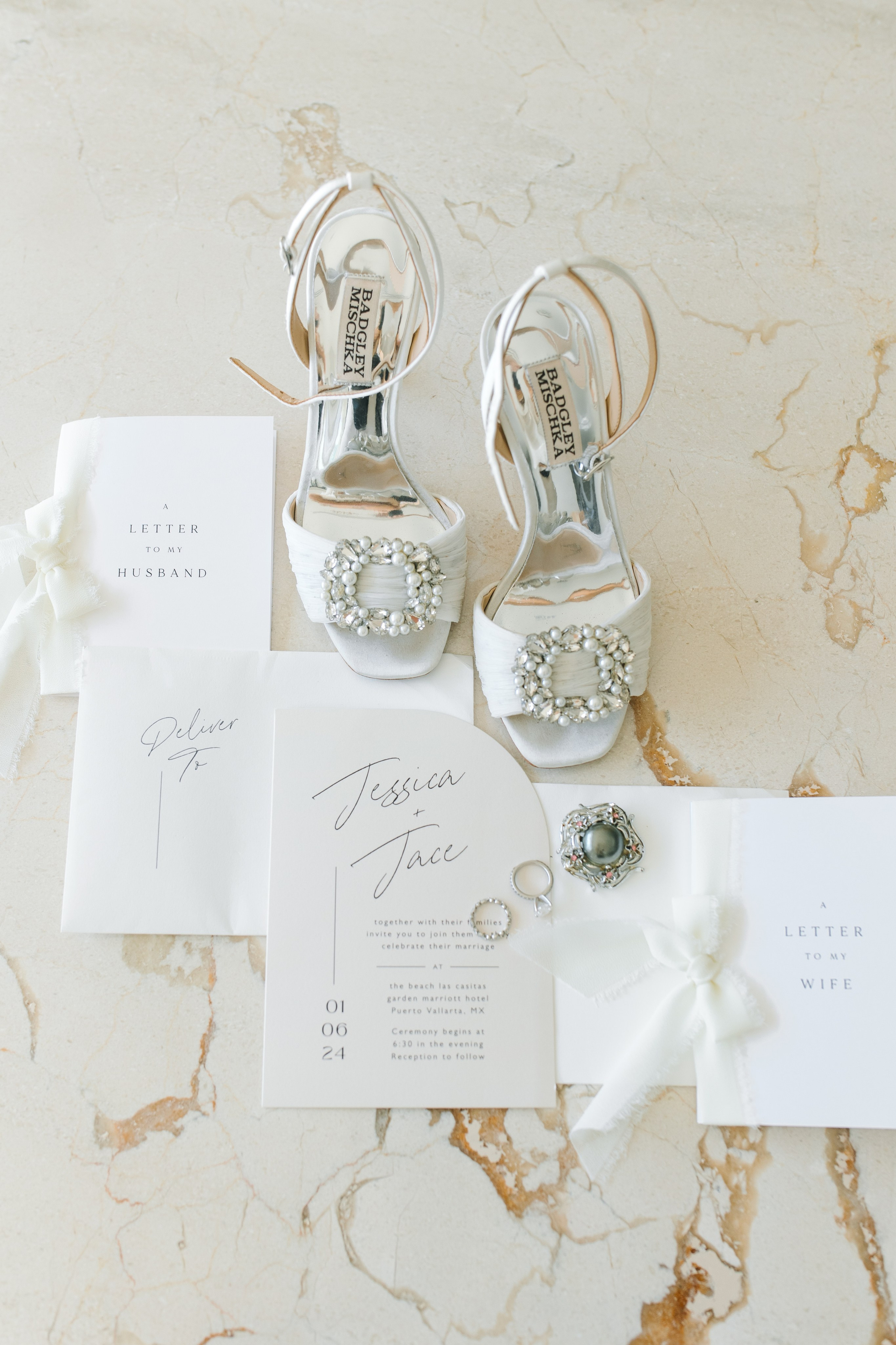 Marriott Puerto Vallarta Resort and Spa. Wedding photographer Mexico Sayulita Puerto Vallarta Punta Mita Cabo