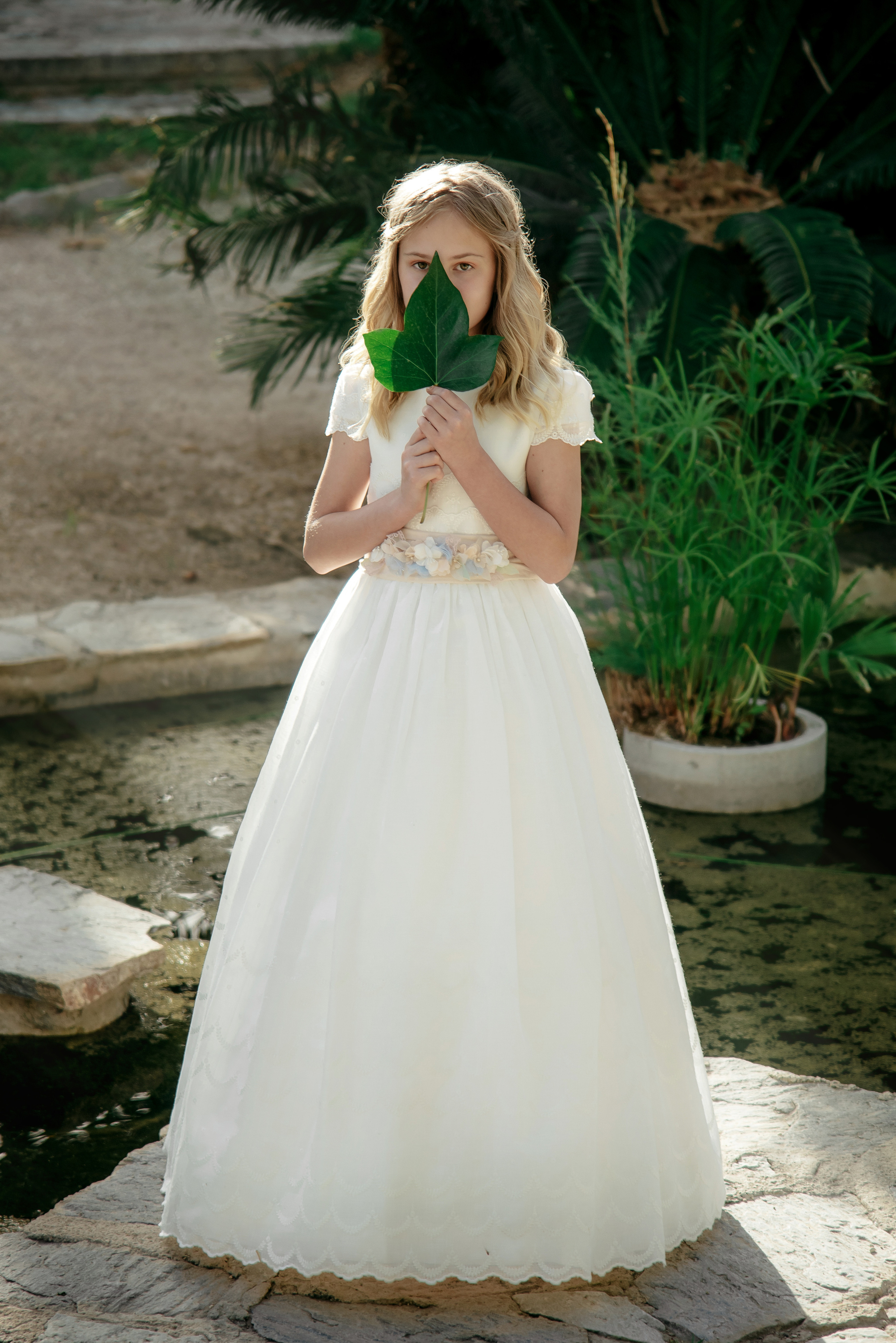 Фотосессия посвящённая Комуньону красавицы Киры