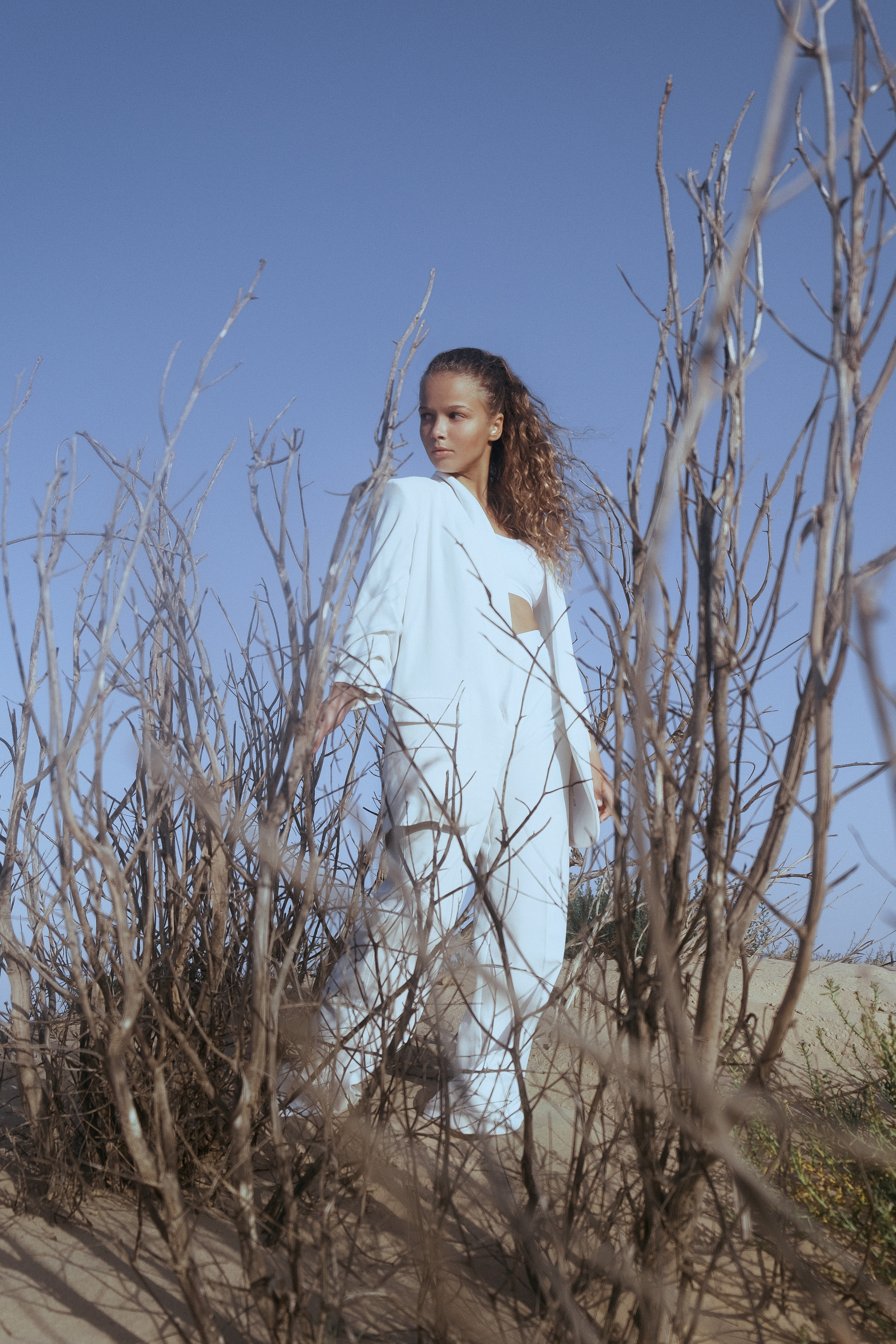 Gentle photo session in the dunes by the sea