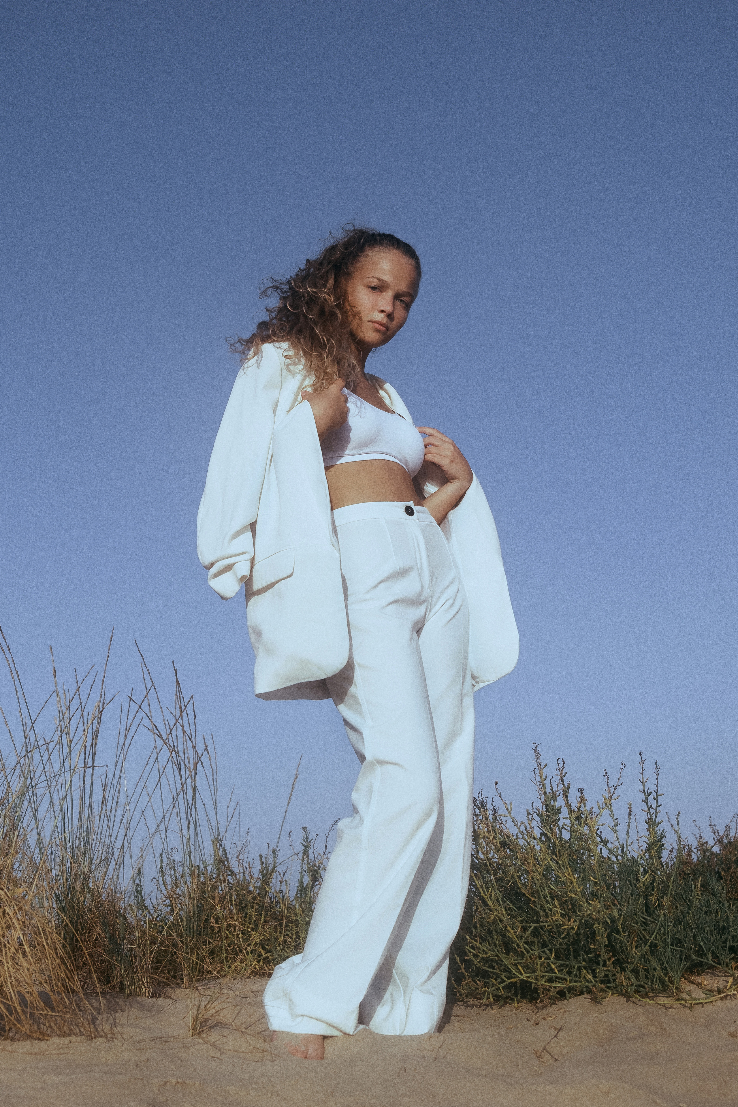 Gentle photo session in the dunes by the sea