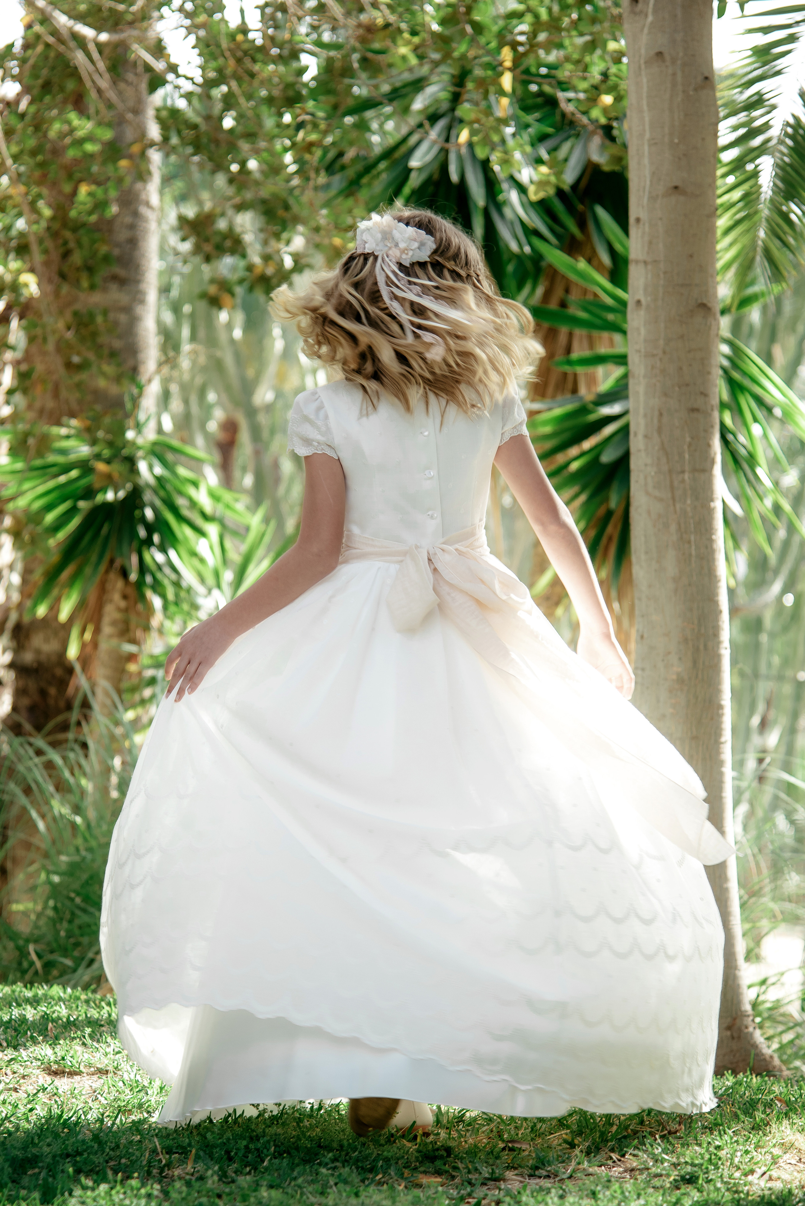 Фотосессия посвящённая Комуньону красавицы Киры