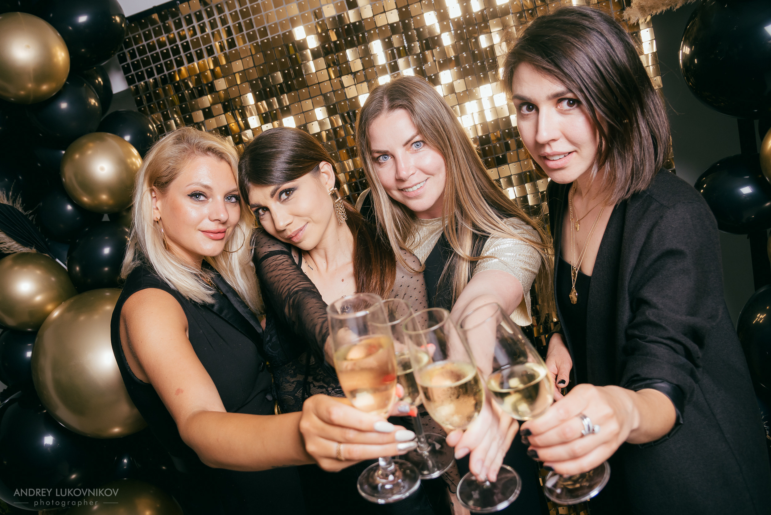 Fiesta privada en un club de mujeres en Torrevieja | Fotógrafo de reportajes en España, Andrey Lukovnikov