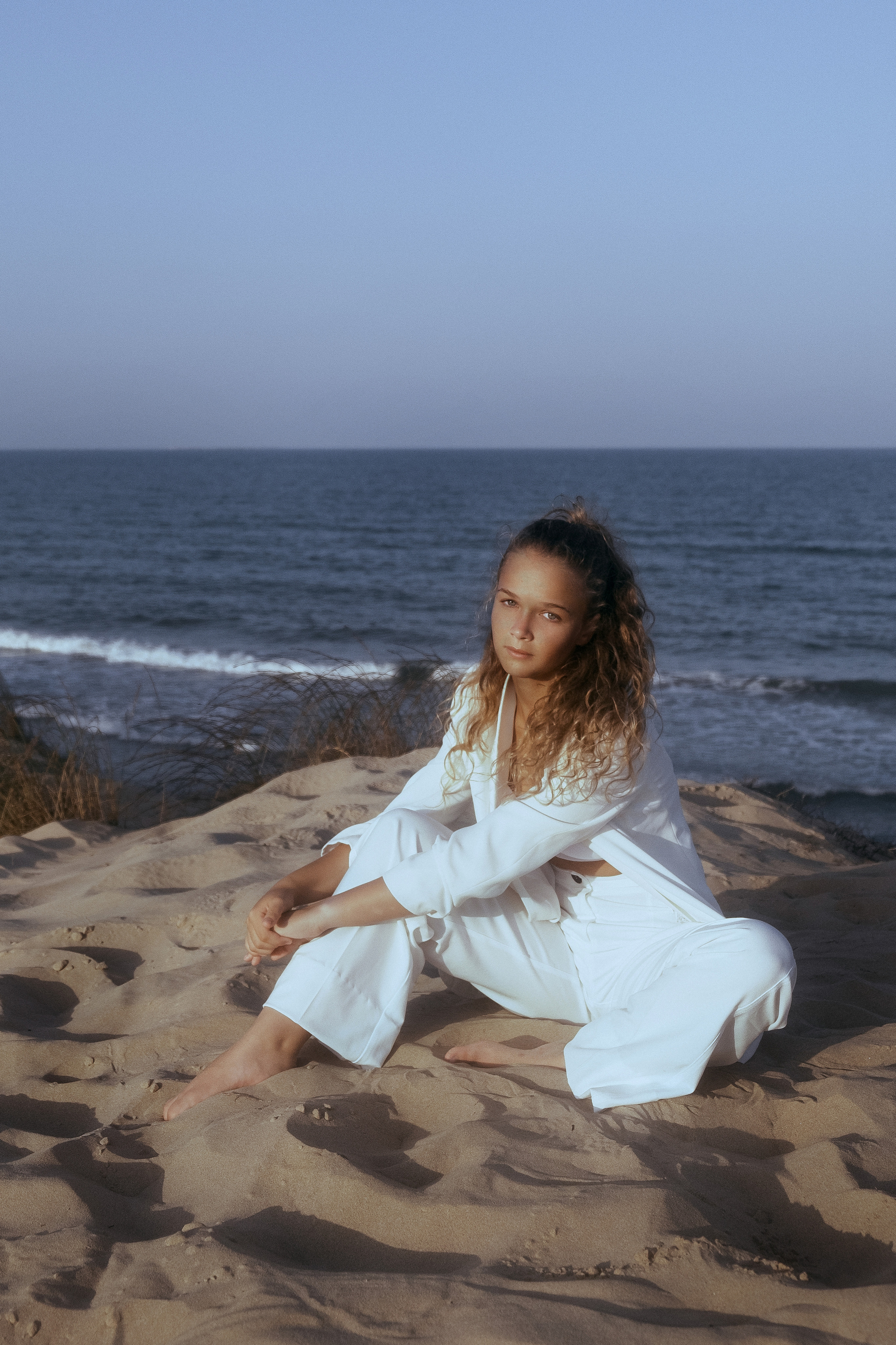 Gentle photo session in the dunes by the sea