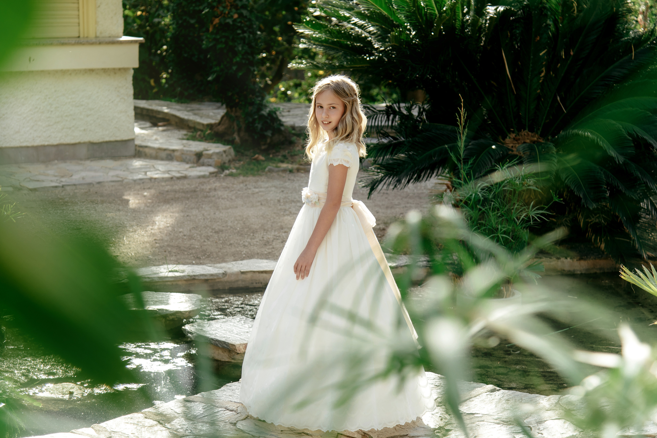 Фотосессия посвящённая Комуньону красавицы Киры