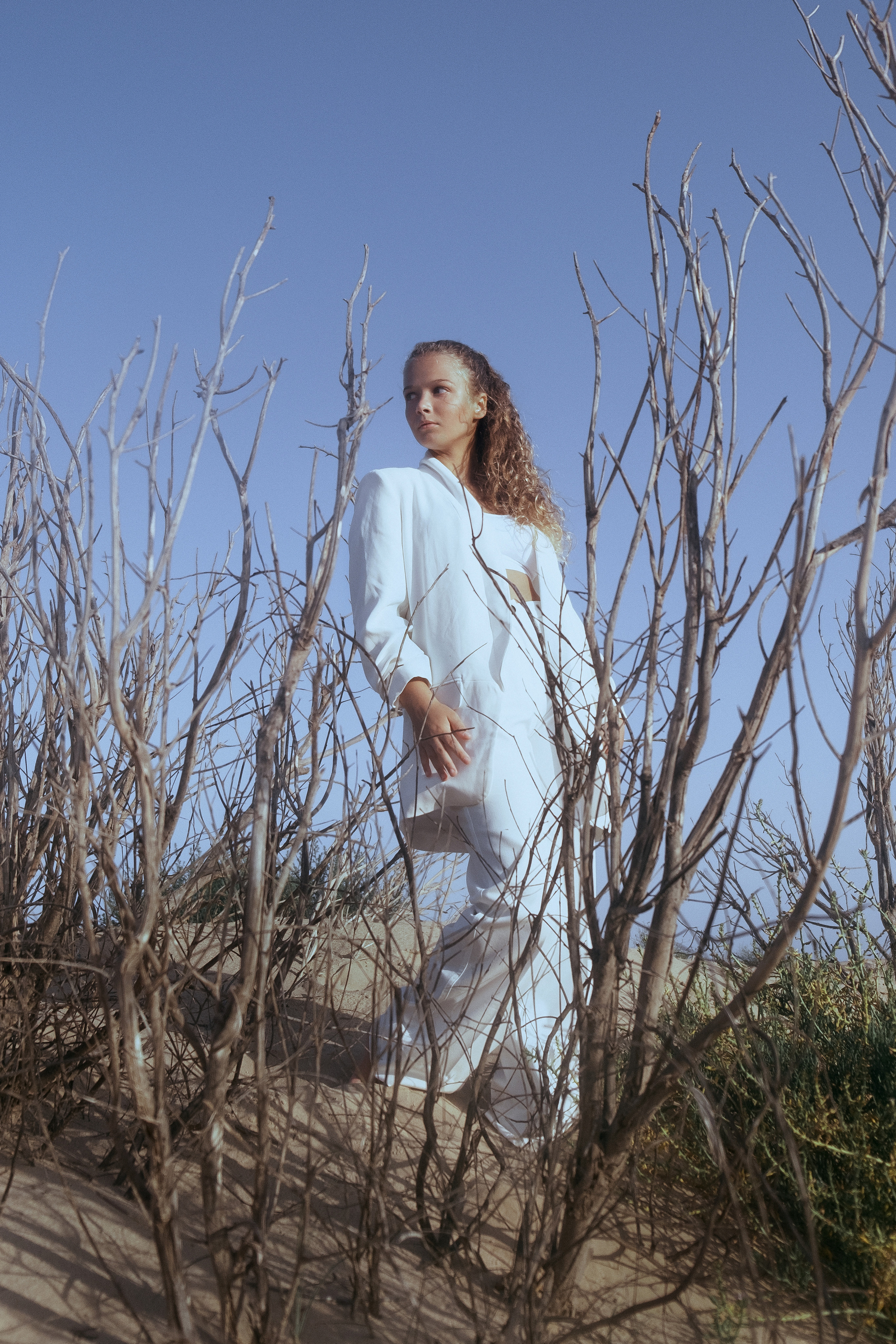 Gentle photo session in the dunes by the sea