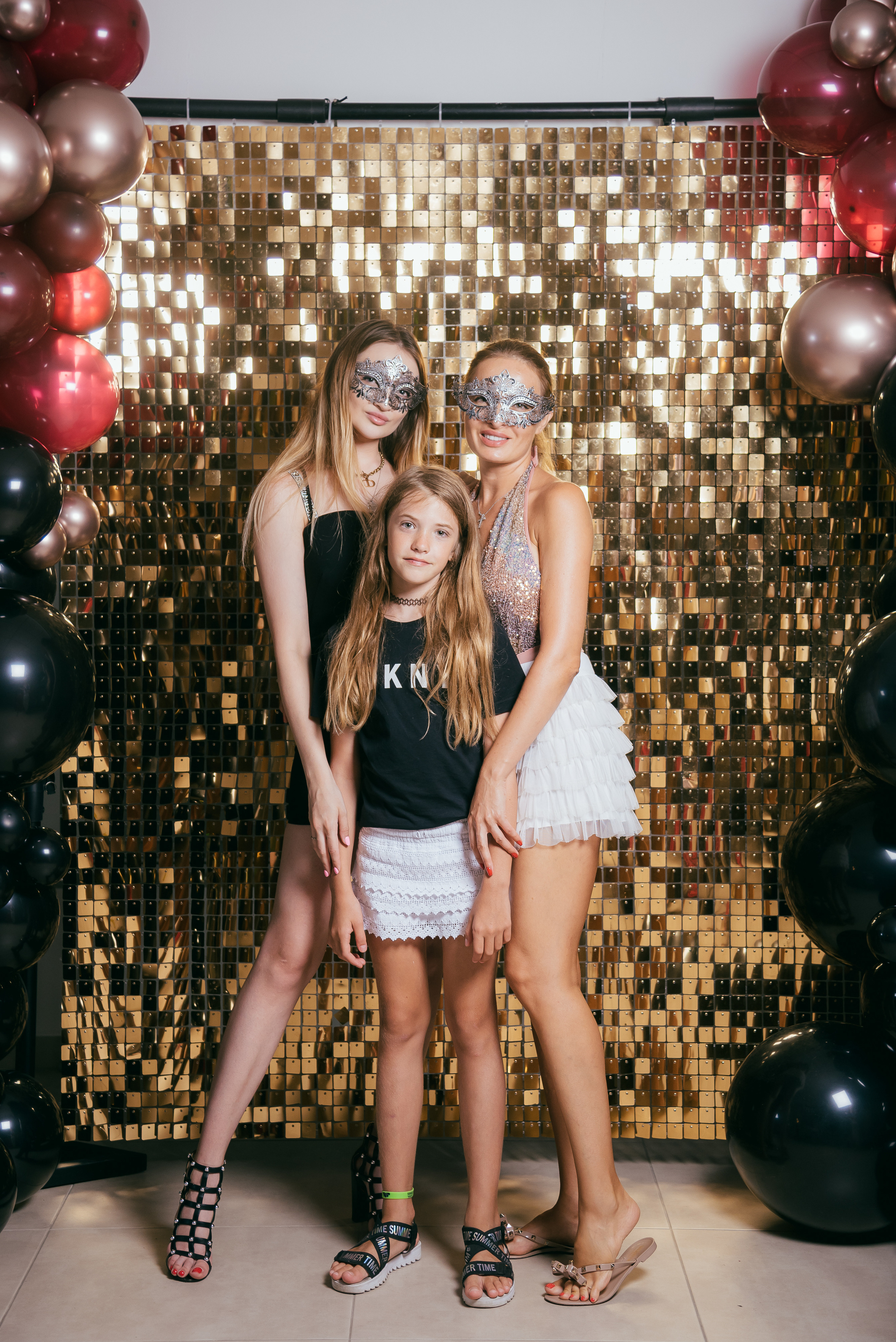 Photoshoot of Women’s Birthday in Torrevieja and Alicante | Reportage photographer Andrey Lukovnikov