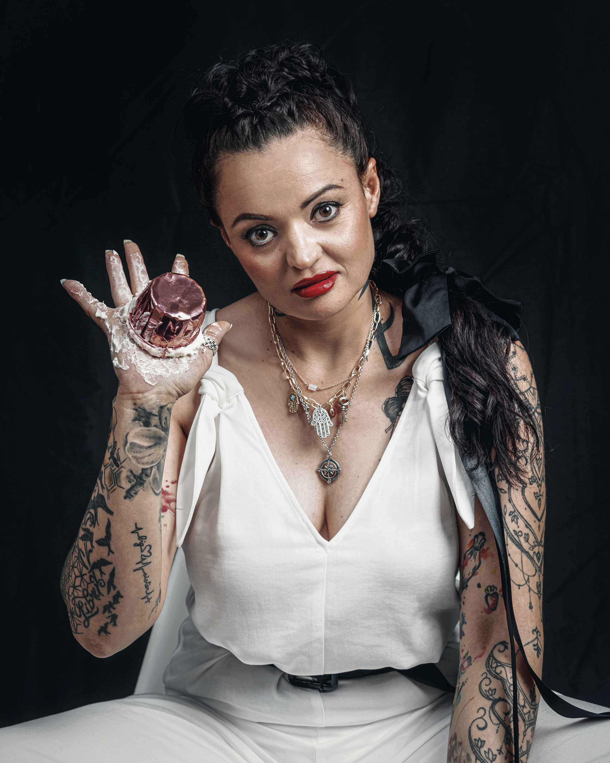 Creative studio photo session for a pastry chef in Spain