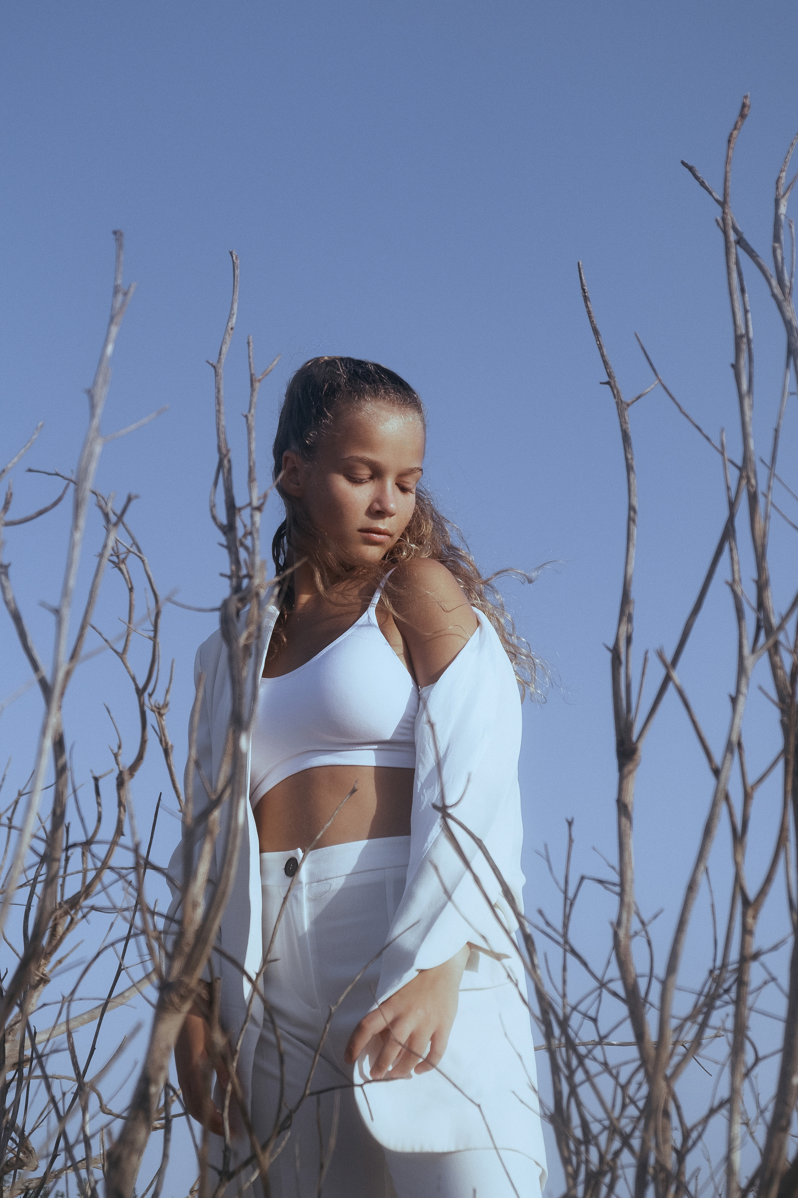 Gentle photo session in the dunes by the sea