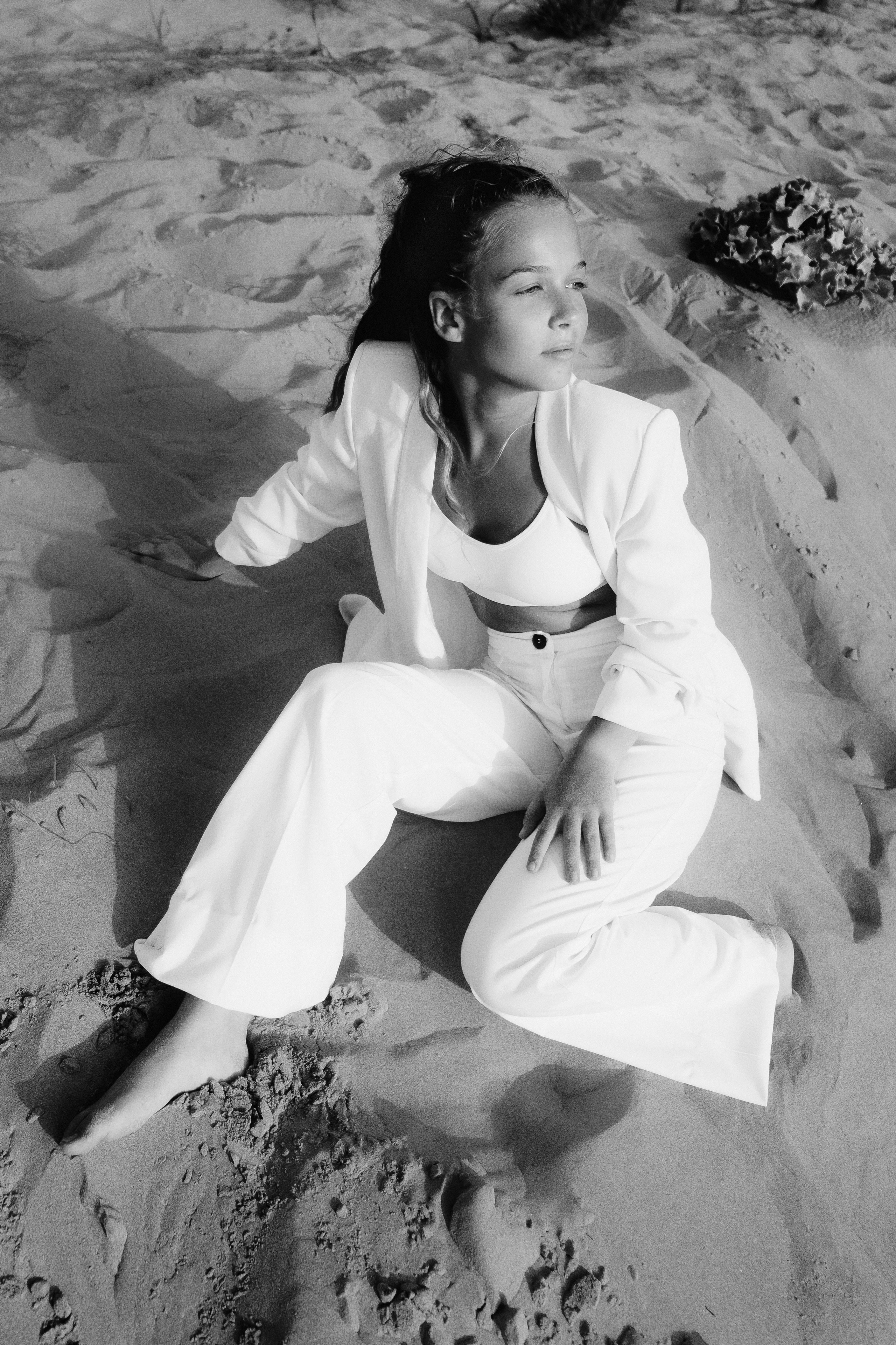 Gentle photo session in the dunes by the sea