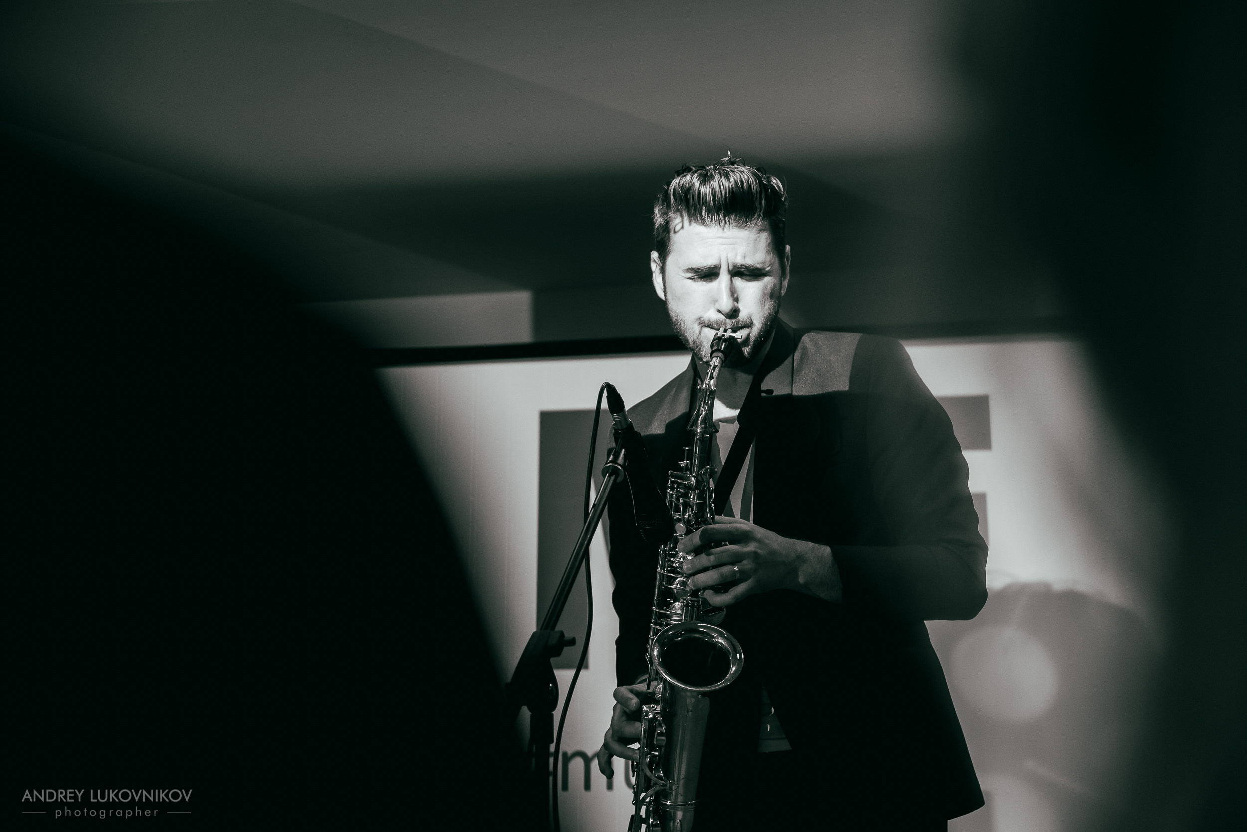 Fiesta privada en un club de mujeres en Torrevieja | Fotógrafo de reportajes en España, Andrey Lukovnikov