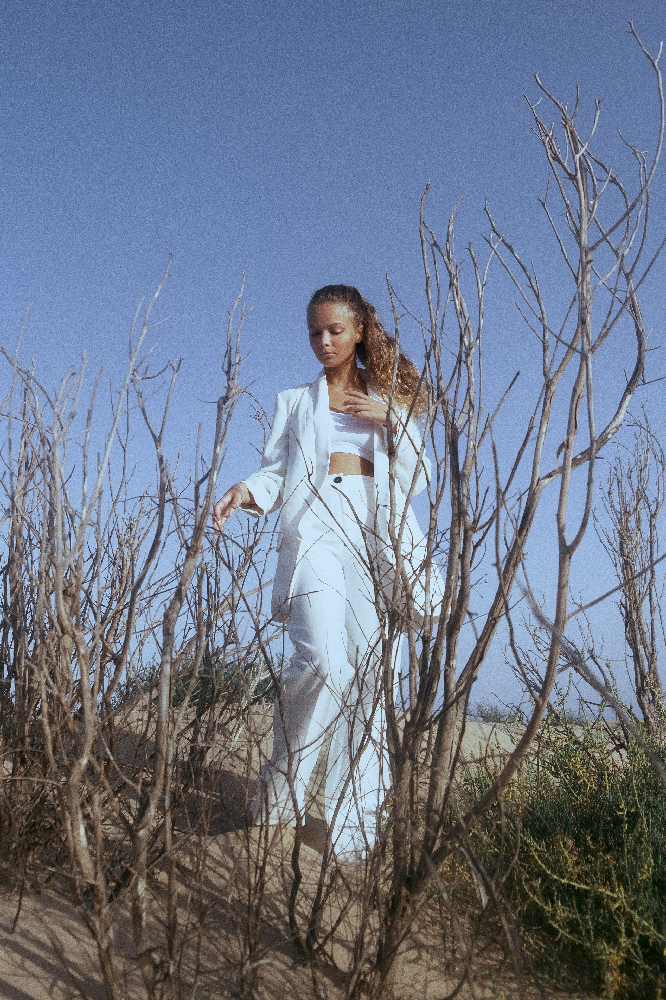 Gentle photo session in the dunes by the sea