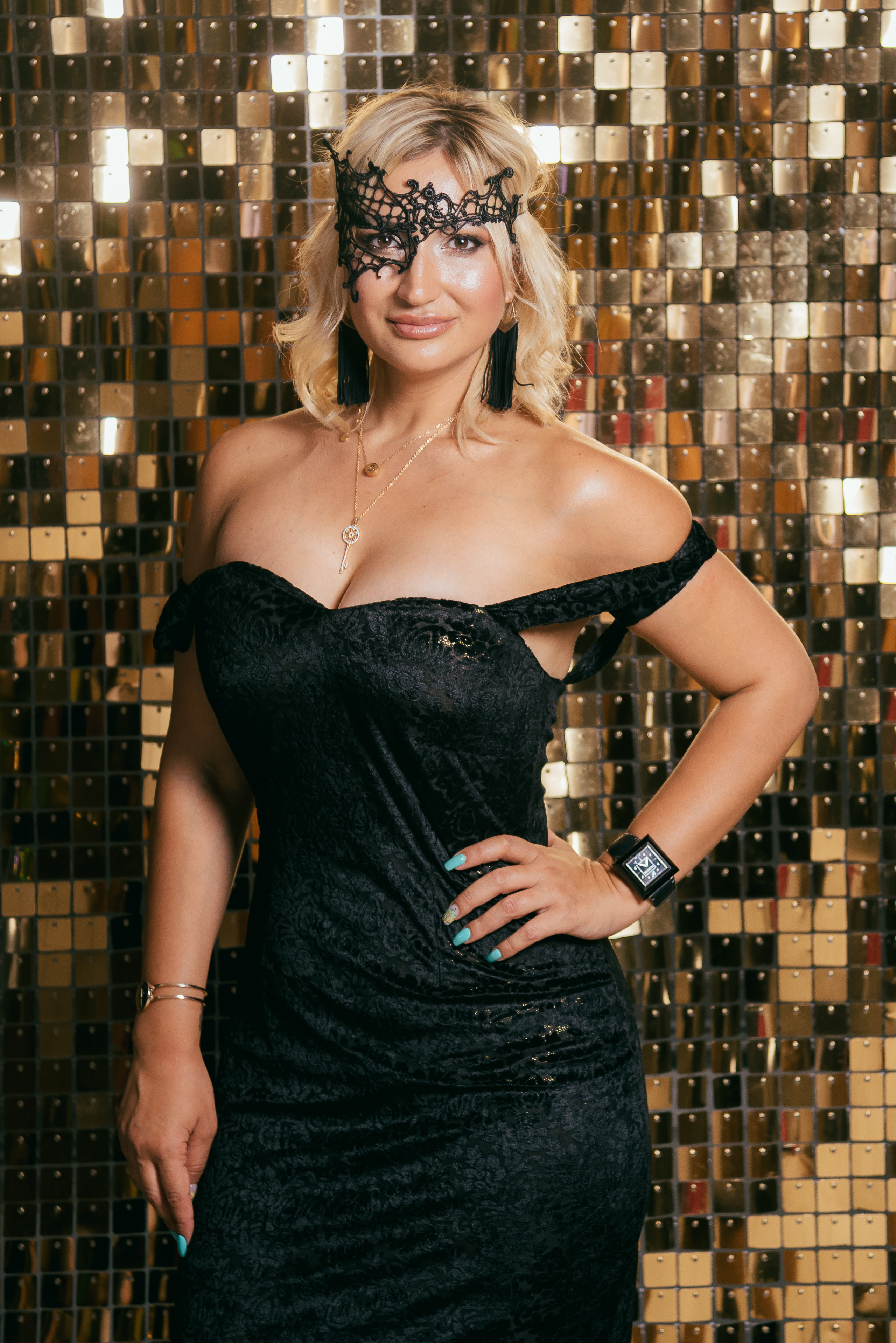 Photoshoot of Women’s Birthday in Torrevieja and Alicante | Reportage photographer Andrey Lukovnikov