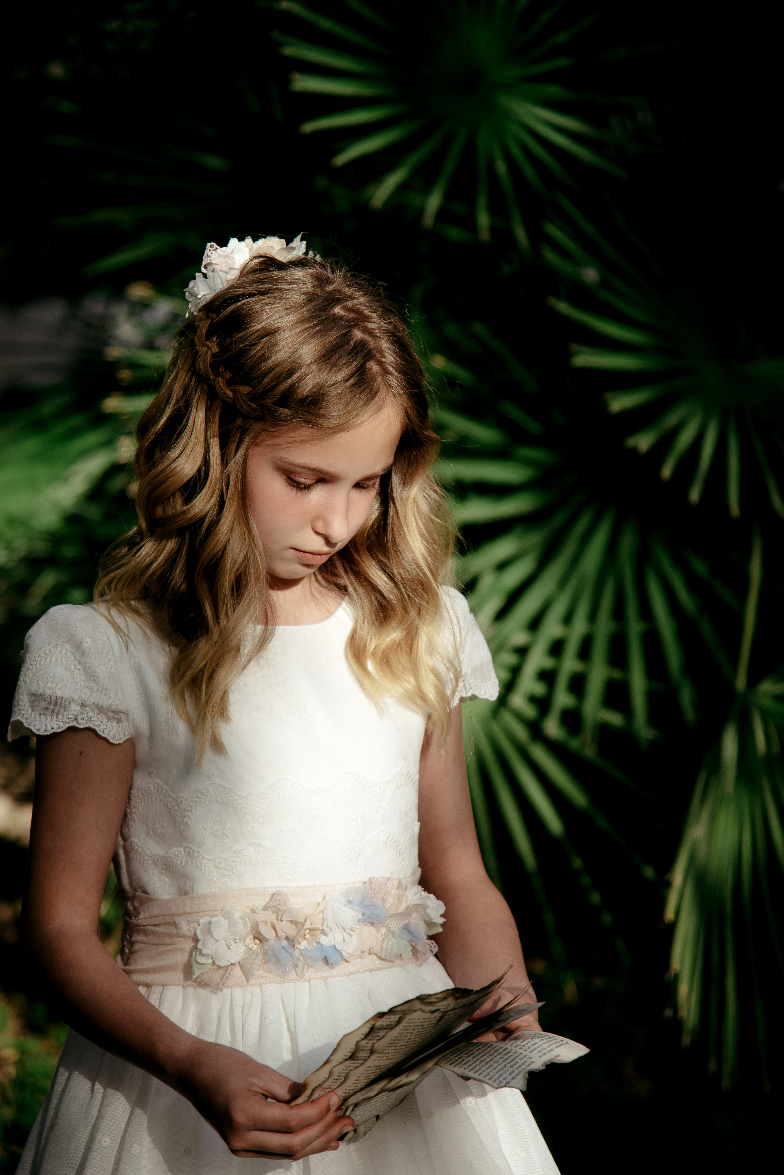 Фотосессия посвящённая Комуньону красавицы Киры