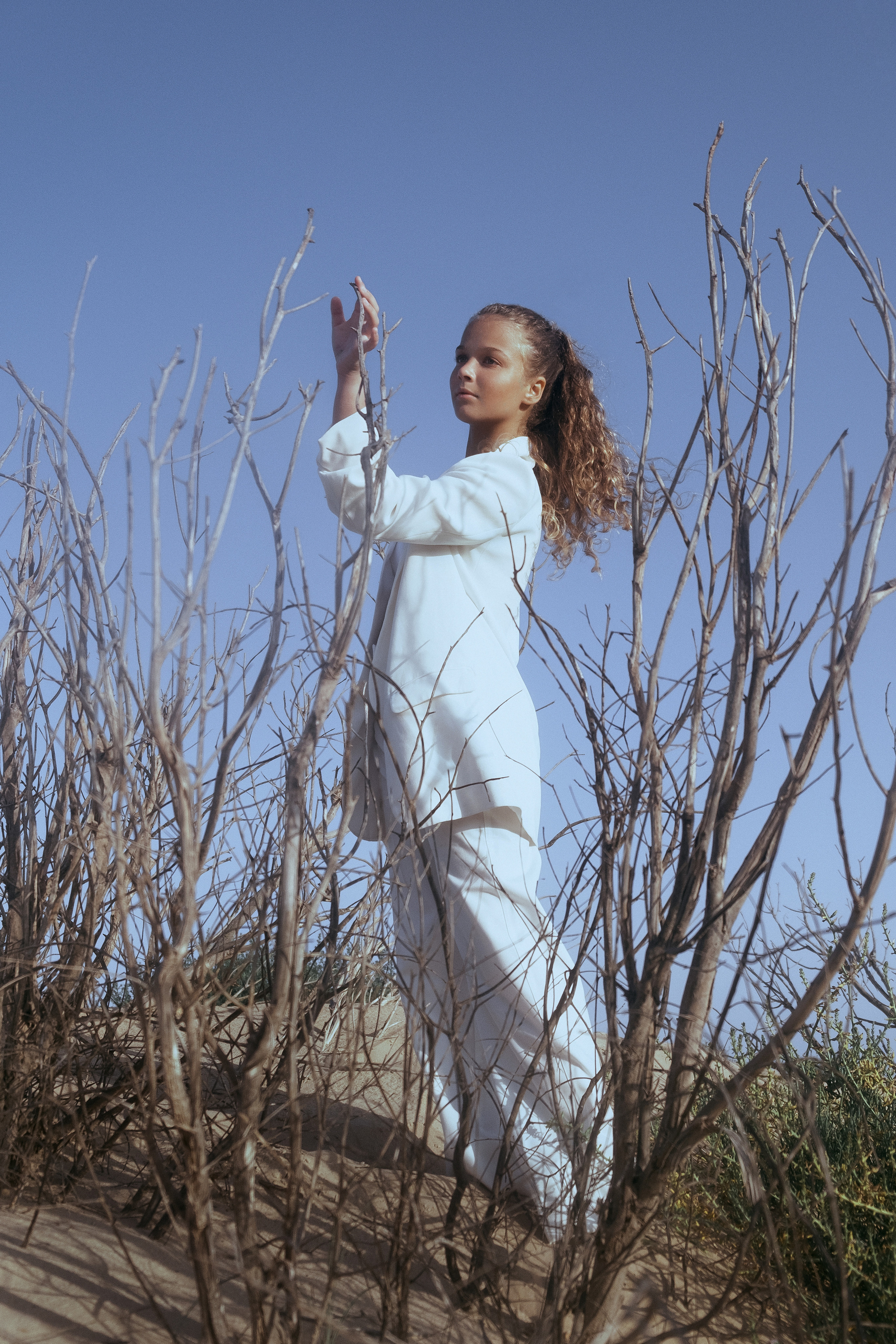 Gentle photo session in the dunes by the sea