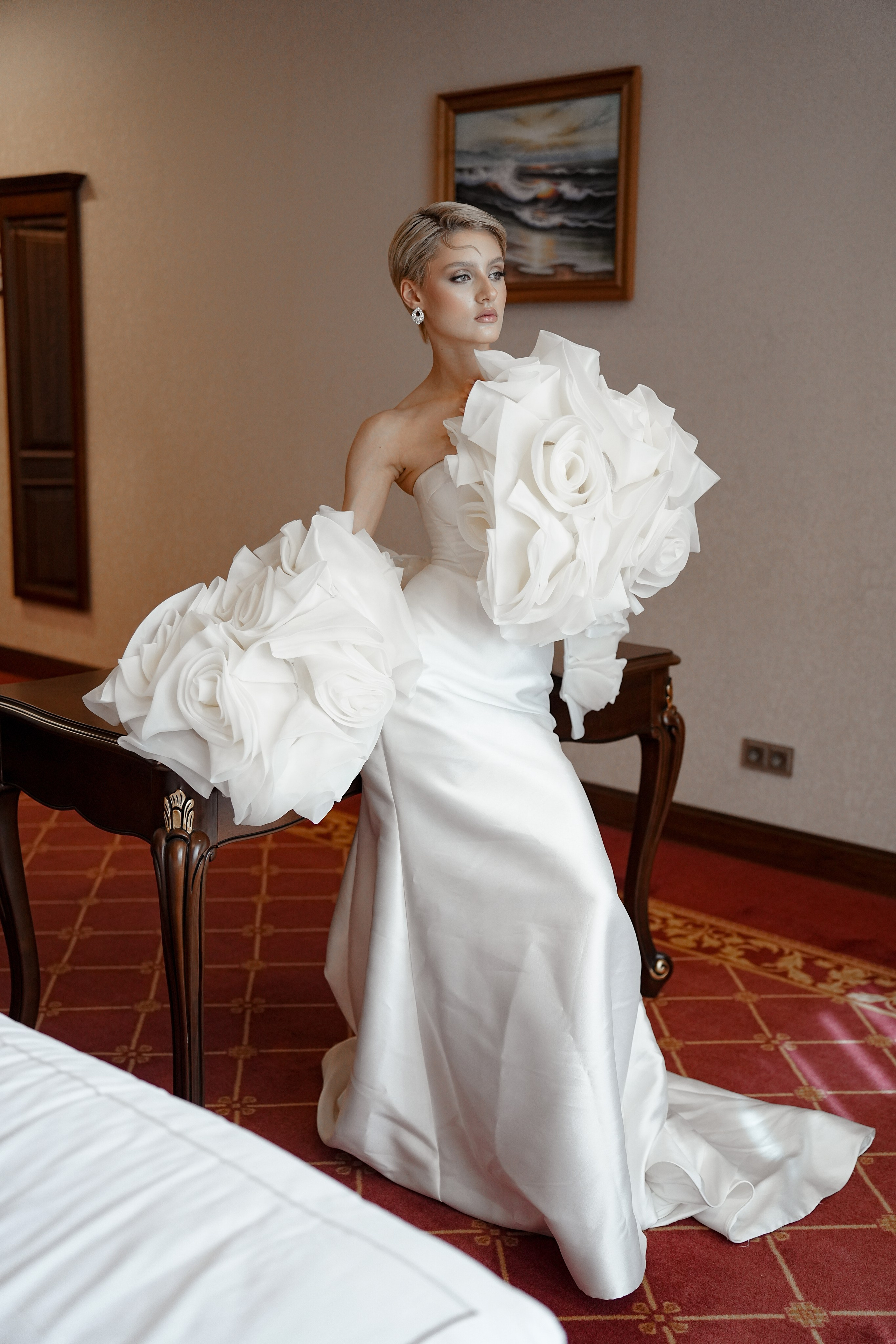 Николь Амир