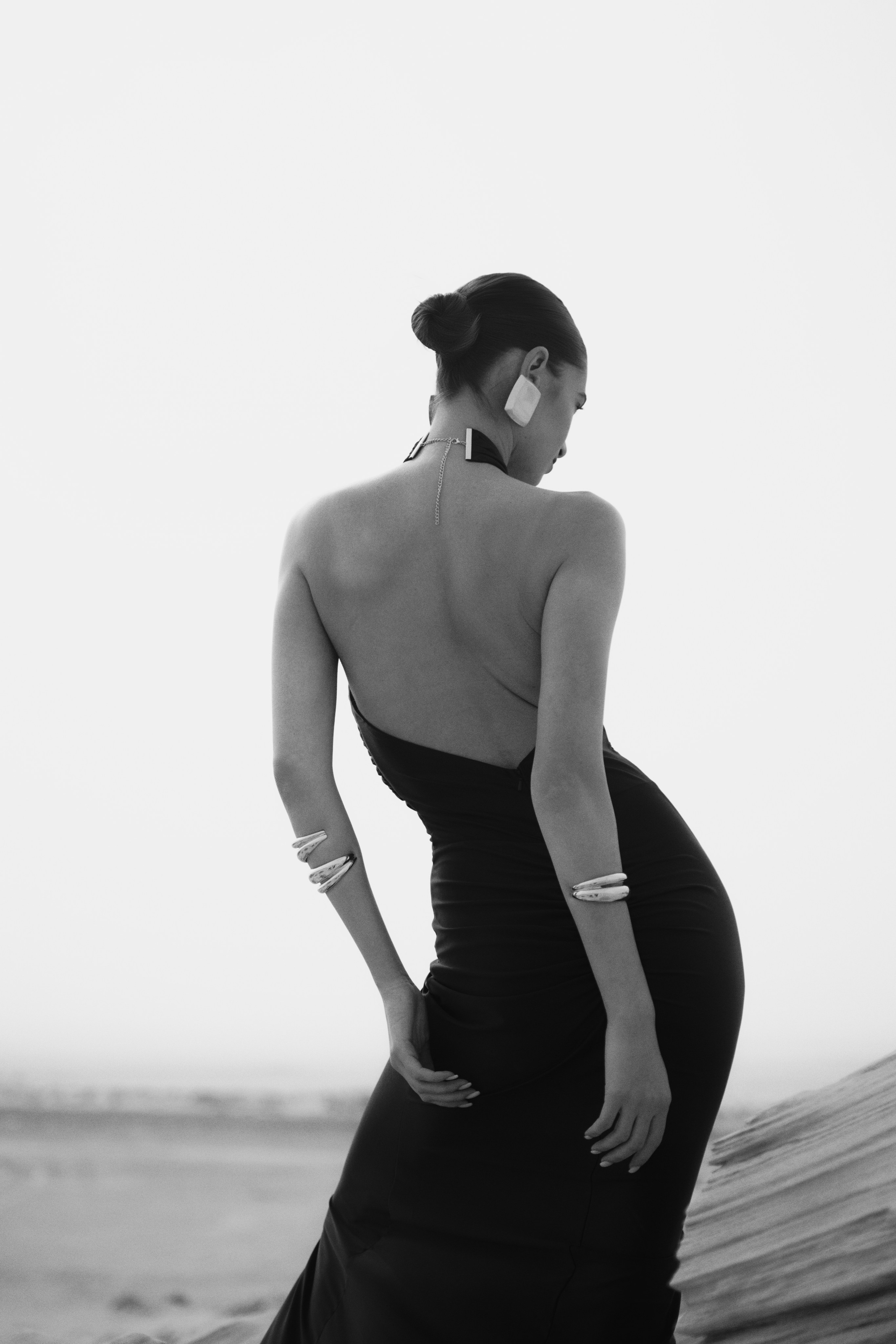 Dubai photographer Anastasiia.dxb — portrait, fashion and brand photoshoots. Professional photographer for personal and commercial projects