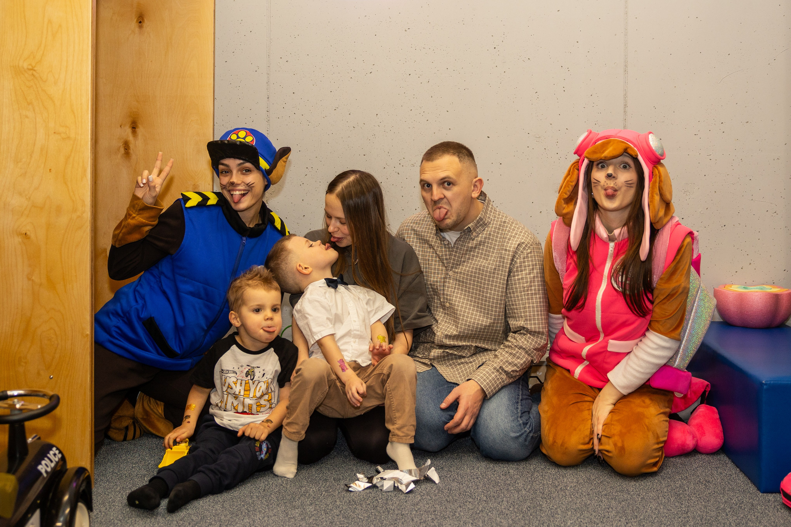 День рождения Артёма 24 января 2026 года. Семейный и детский фотограф в Варшаве Мила Бобровская