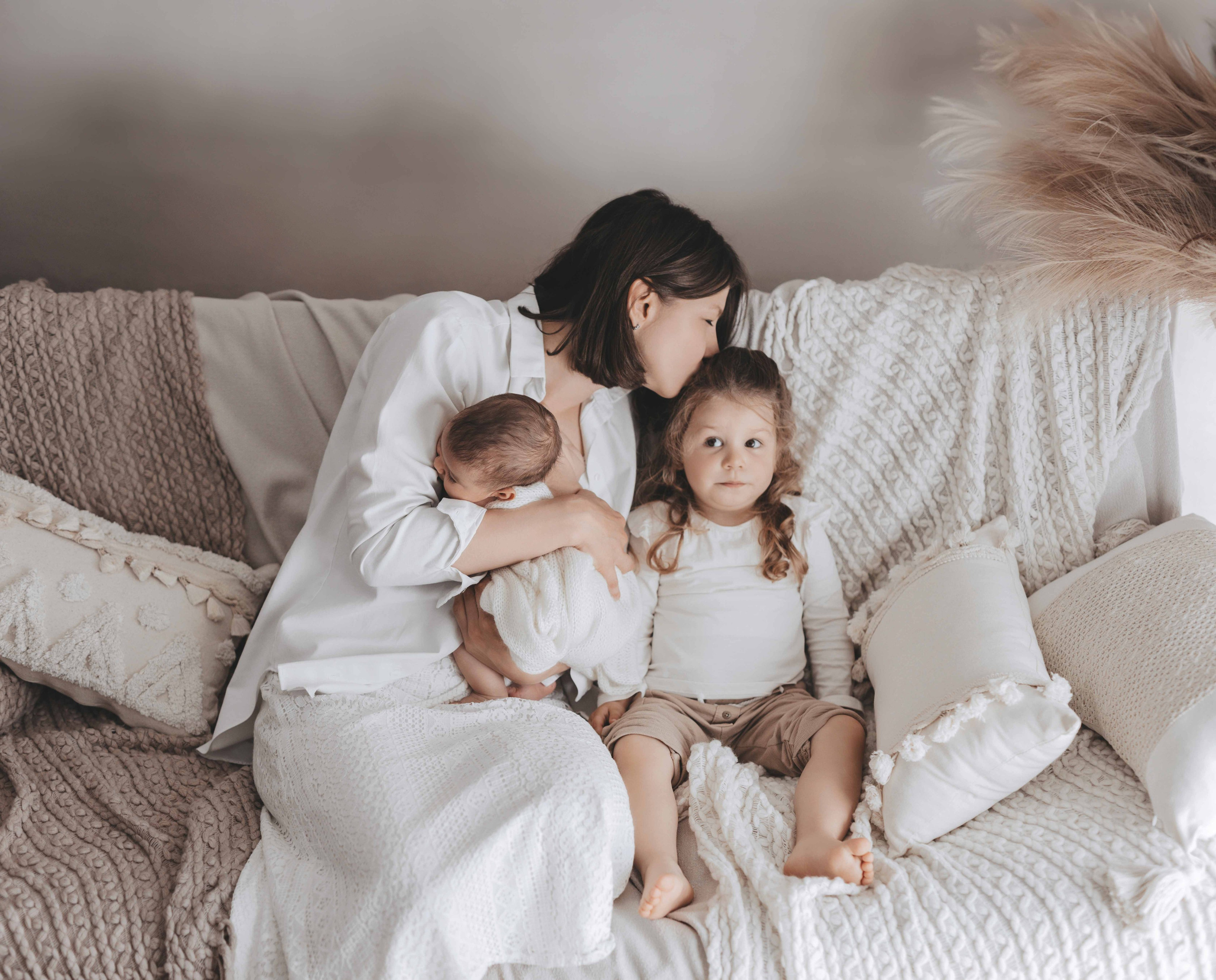 Newborn Natural. Newborn, kids, family photographer based near Zurich, Switzerland