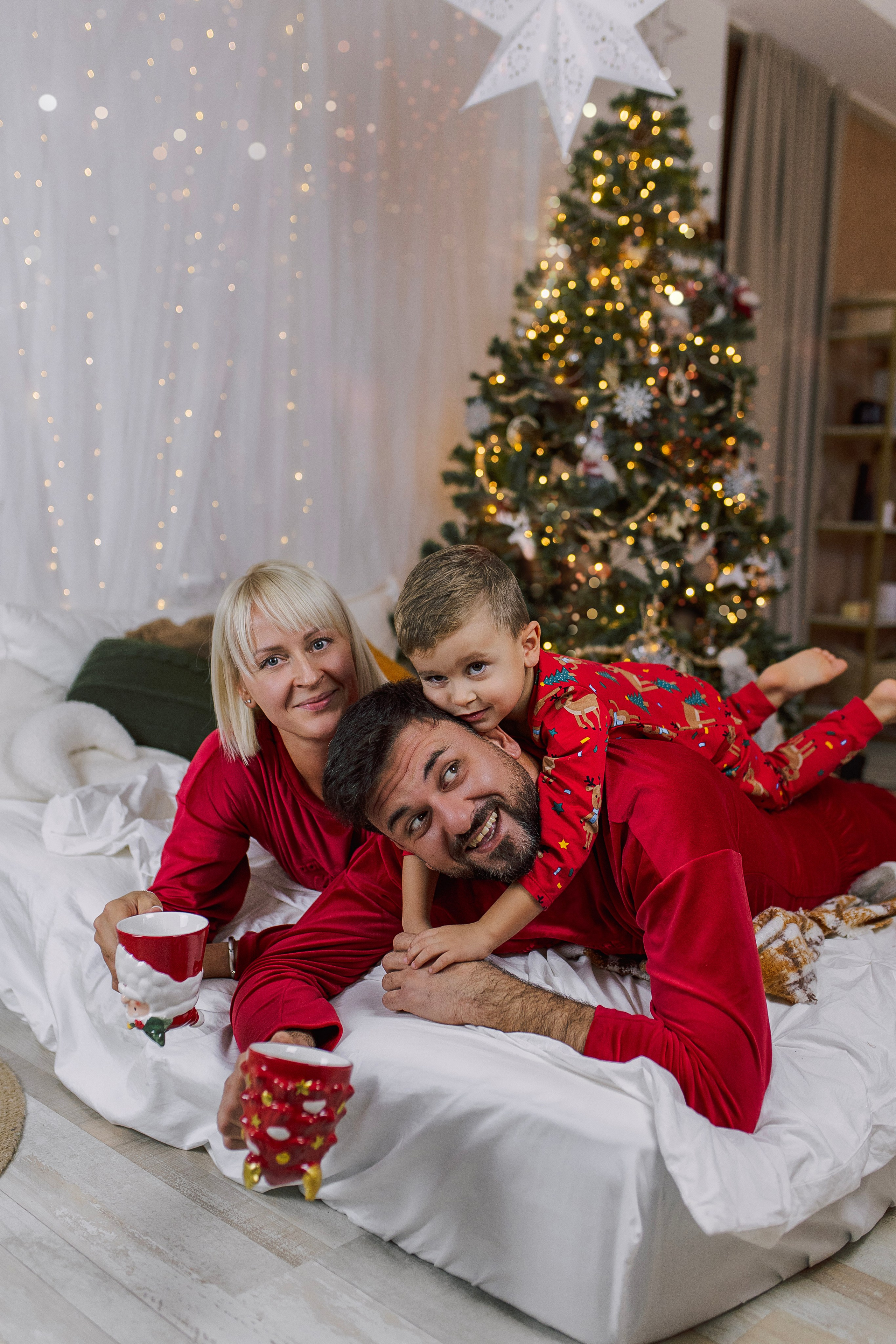 Новогодняя фотосессия. Фотограф в Алании в Турции, Аланья, Сиде, Белек, Анталия, Кемер, Конаклы, Окурджалар. Фотосъемки в Алании. Фотосессия в Алания.Алсу Девели