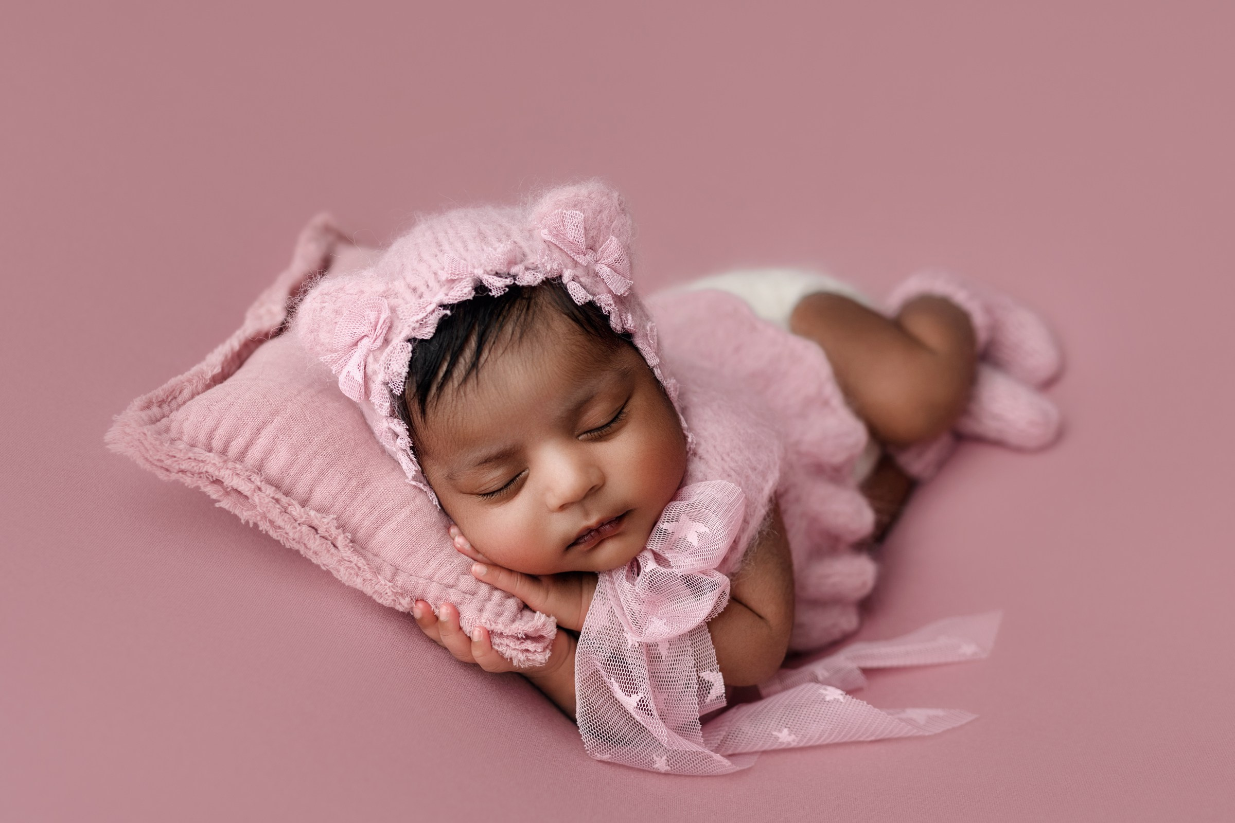 Newborn Fotoshooting in Düsseldorf | NRW – Professionelle Baby Fotoshootings bei Ihnen zu Hause