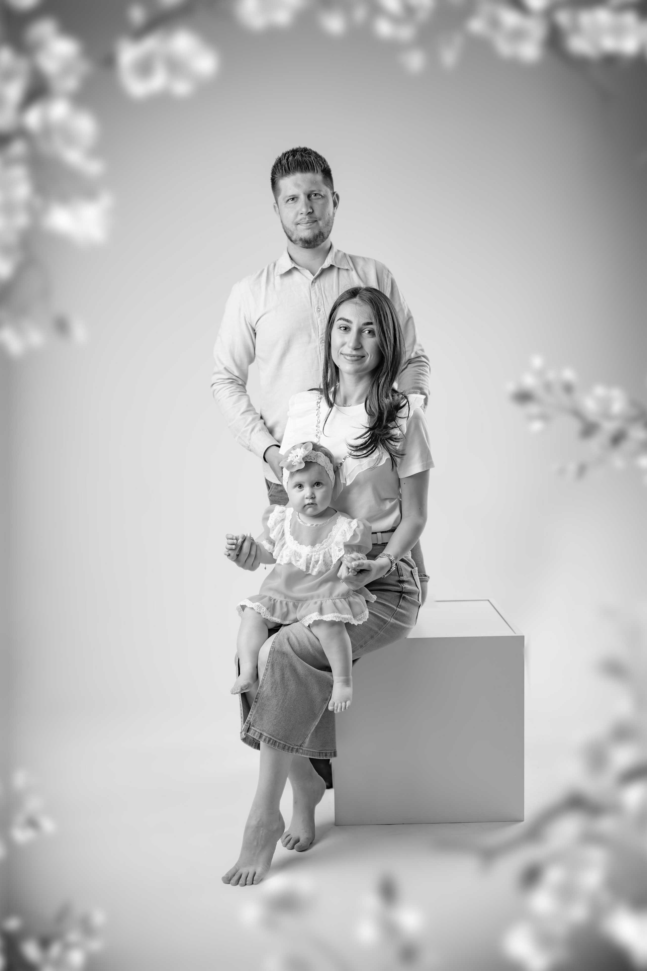 STUDIO. FOTOGRAFUL LUI MATEI