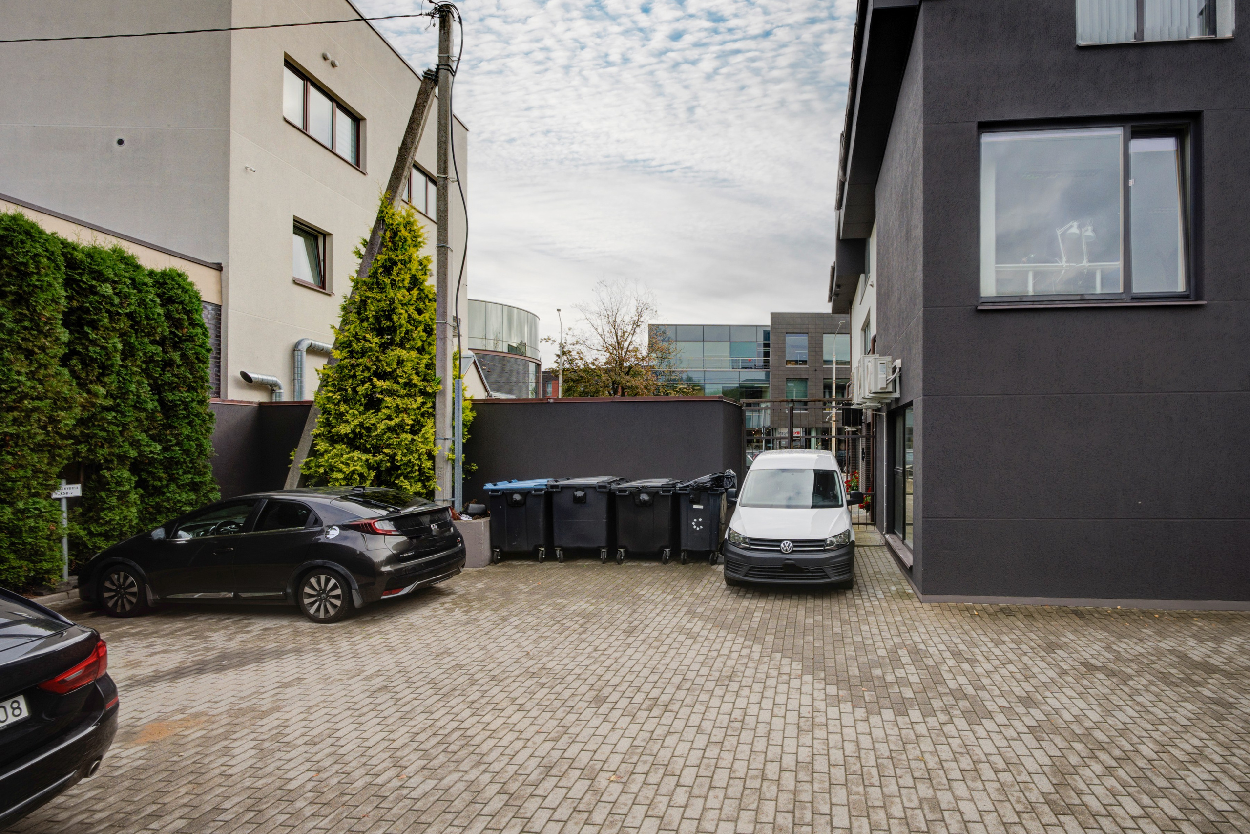 Kėstučio g. 30, komerc. patalpos. Elina Sapiega fotografė Vilniuje