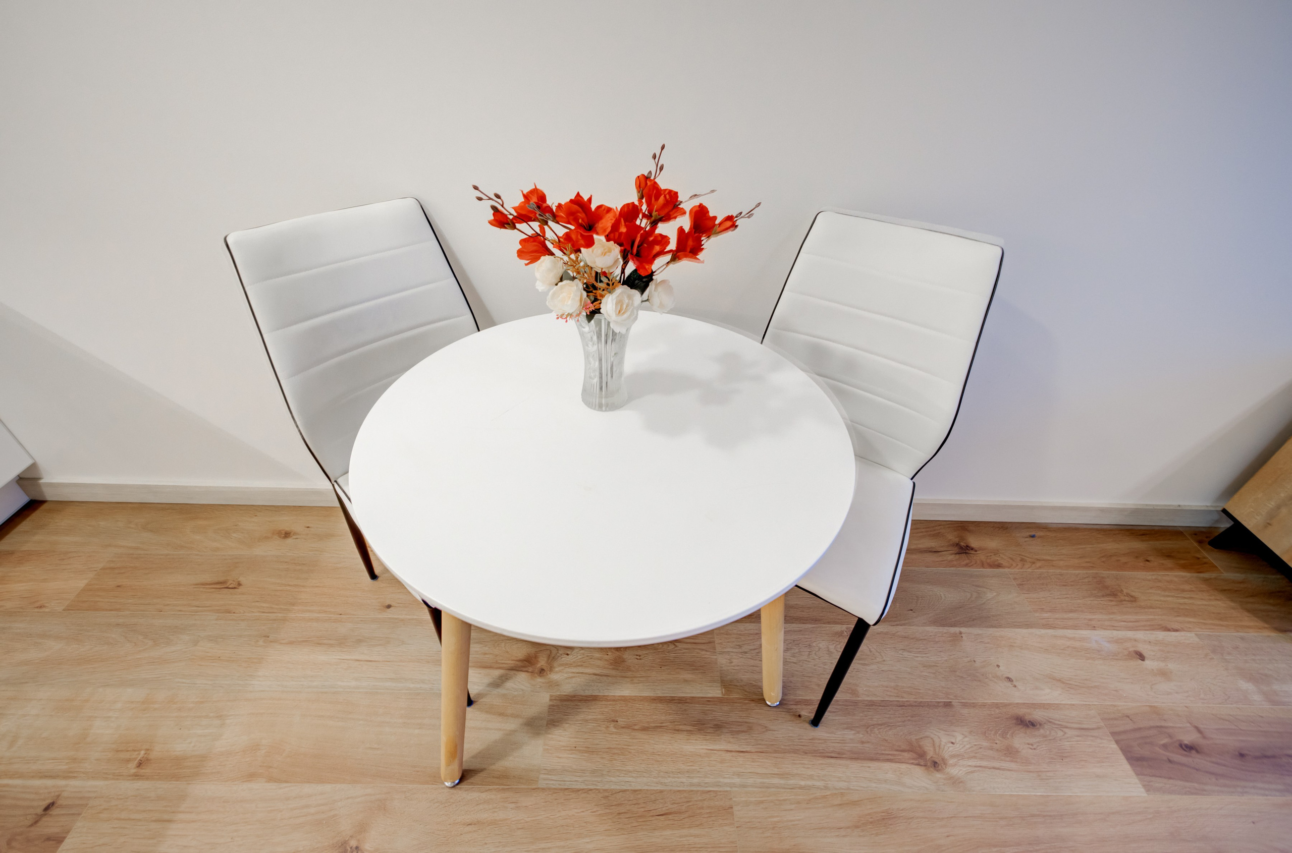 2-jų kambarių buto svetainė. Nuotrauka. Fotografė - sapiegafoto.lt