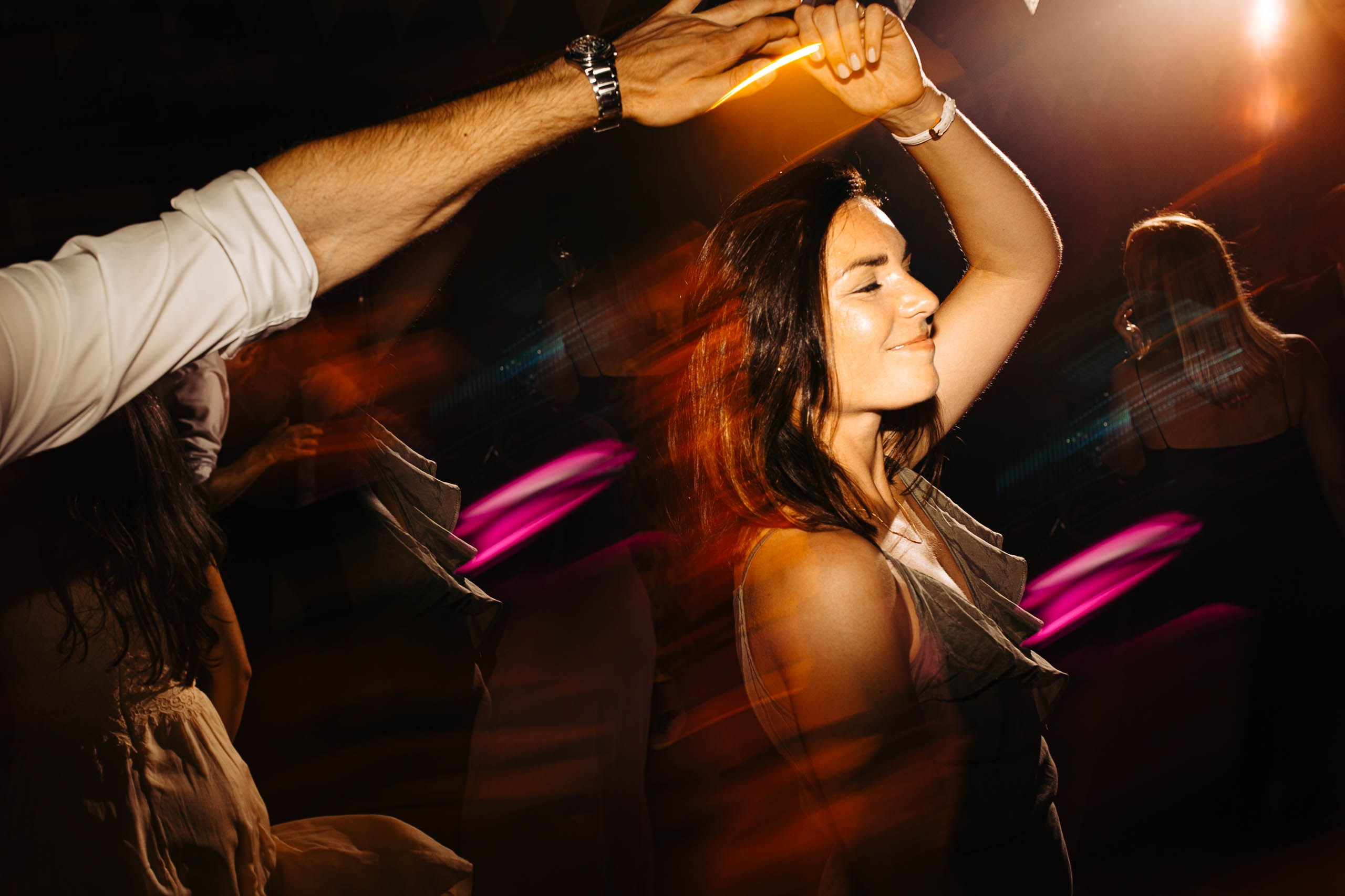 DIEVS SIRDĪ UN VĒJŠ MATOS