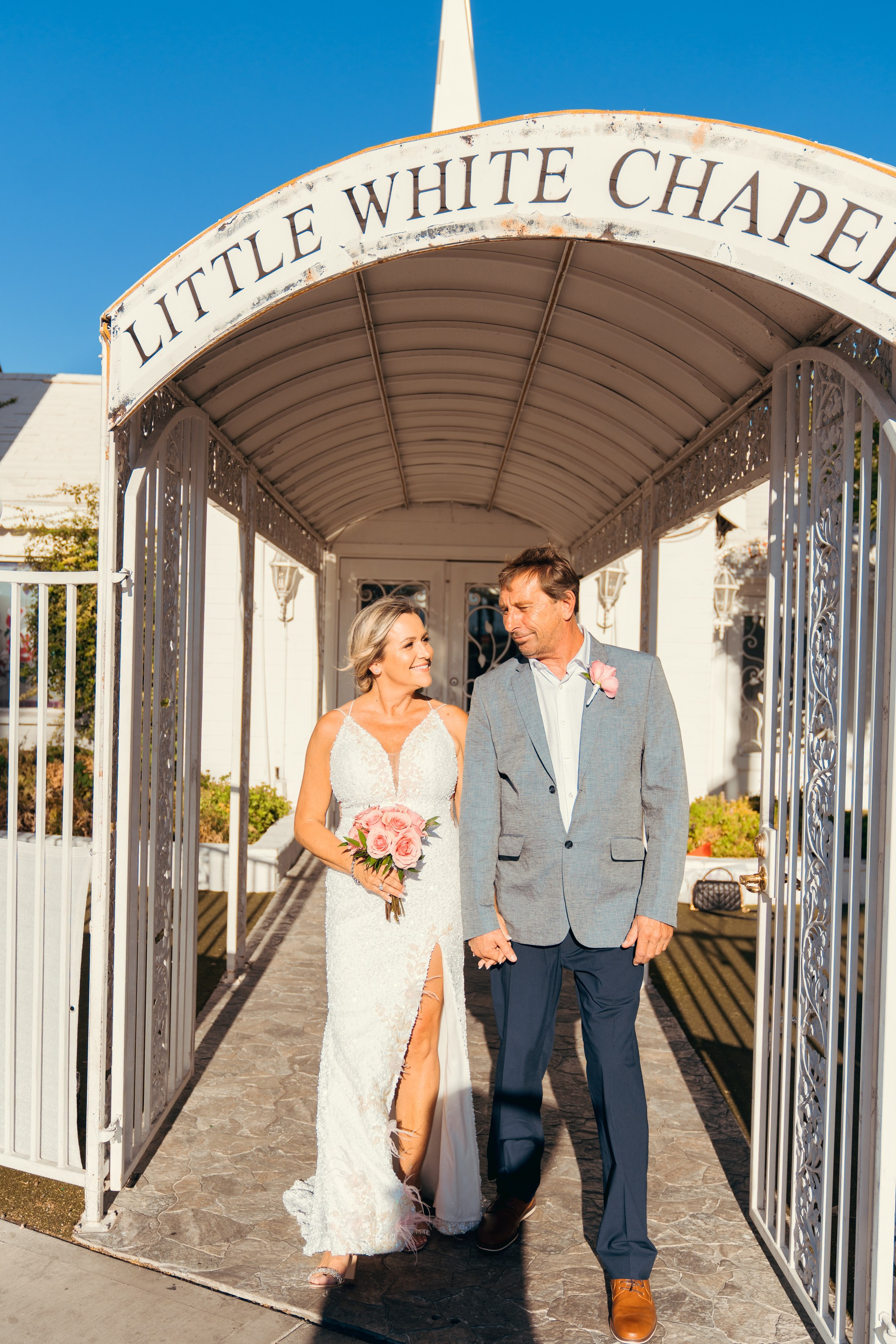 Sandra&Steffen. Renewal vows. Wedding & elopement photographer Viktoriya Kravtsov. Las Vegas