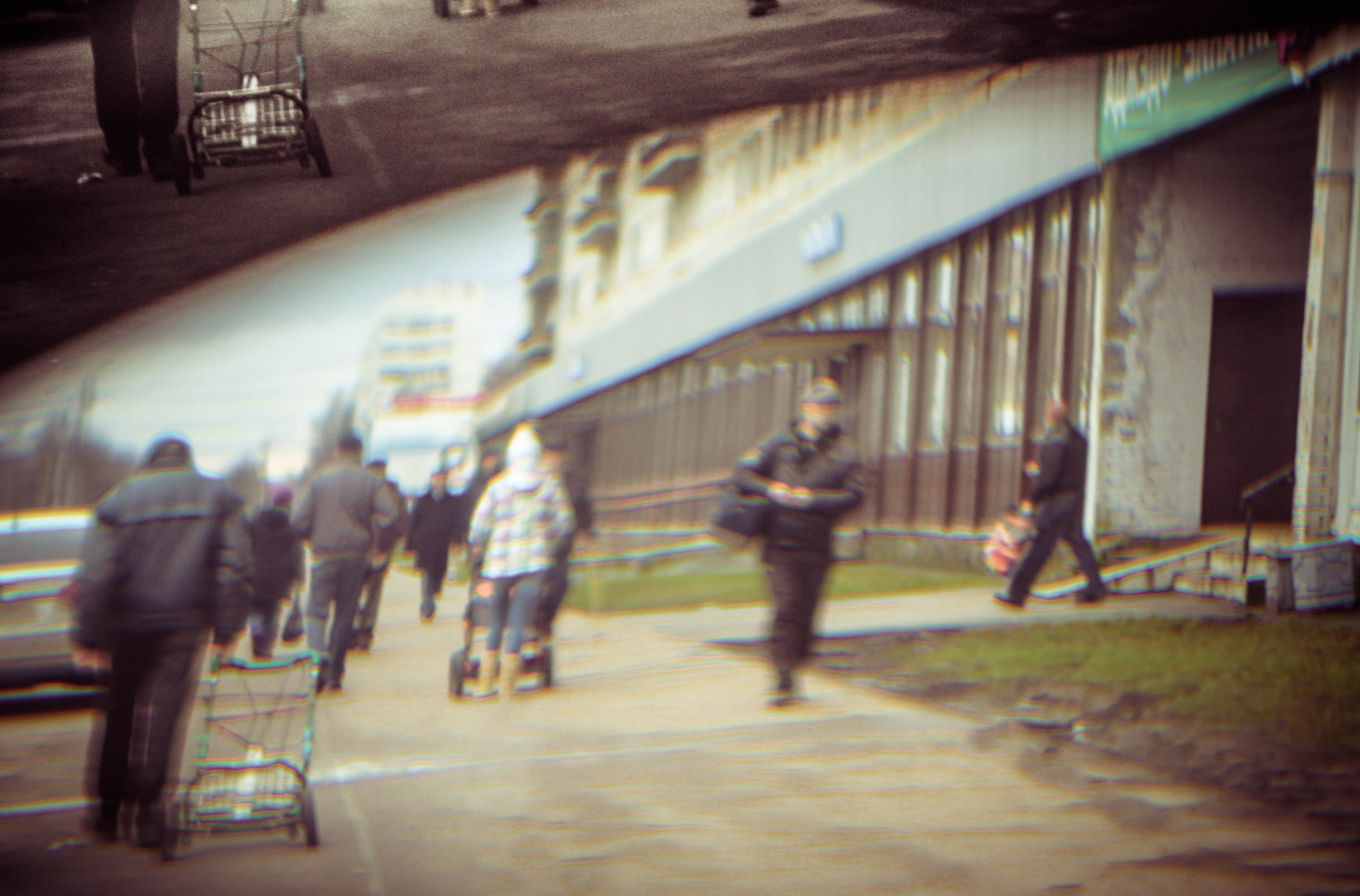 2013. Стрит-фотография, полная абсурда, идиотизма и красоты