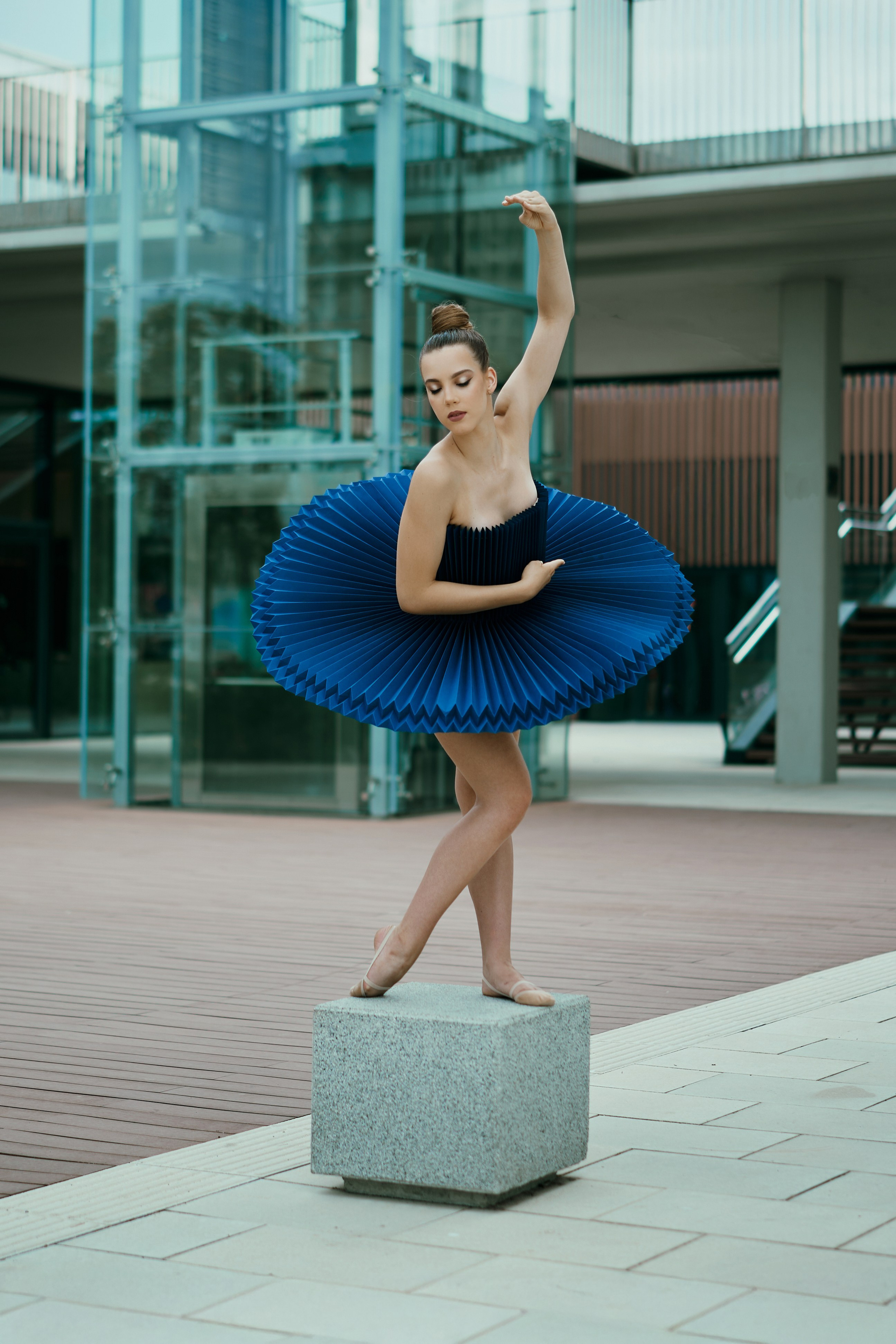 Барселона. Бумажное платье. Фотограф в Барселоне Жанна Захарченко