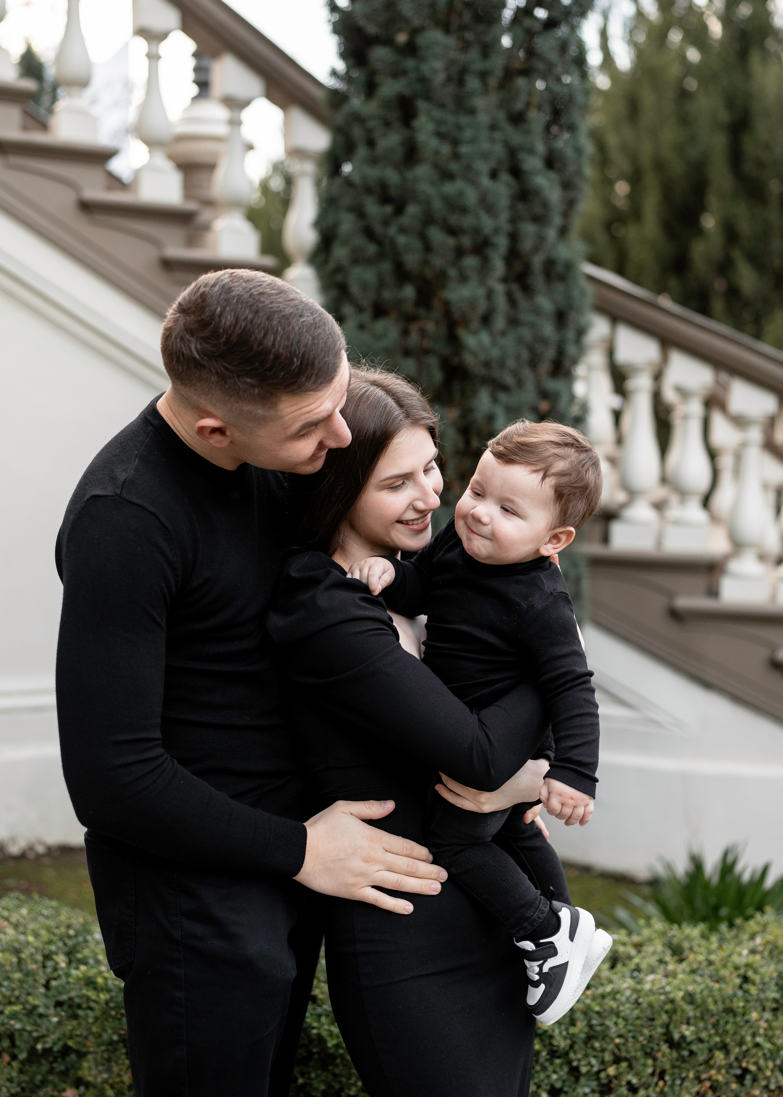 Artem, Nadia & Elisha. Family photographer in Sacramento | Sofia Pavenko