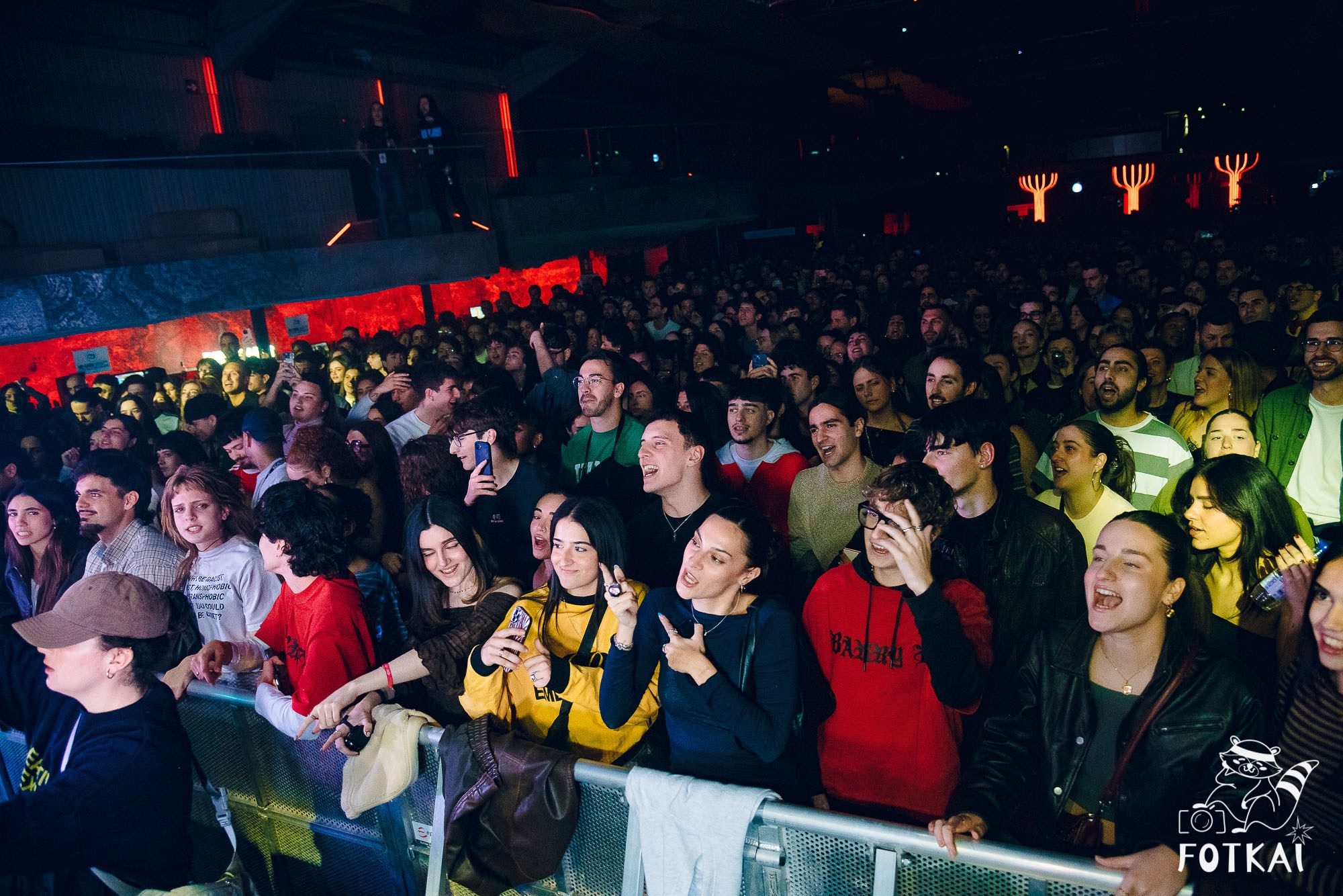 Barry B en Alicante 13 de febrero 2026: concierto épico de pop alternativo y energía en vivo | FOTKAI