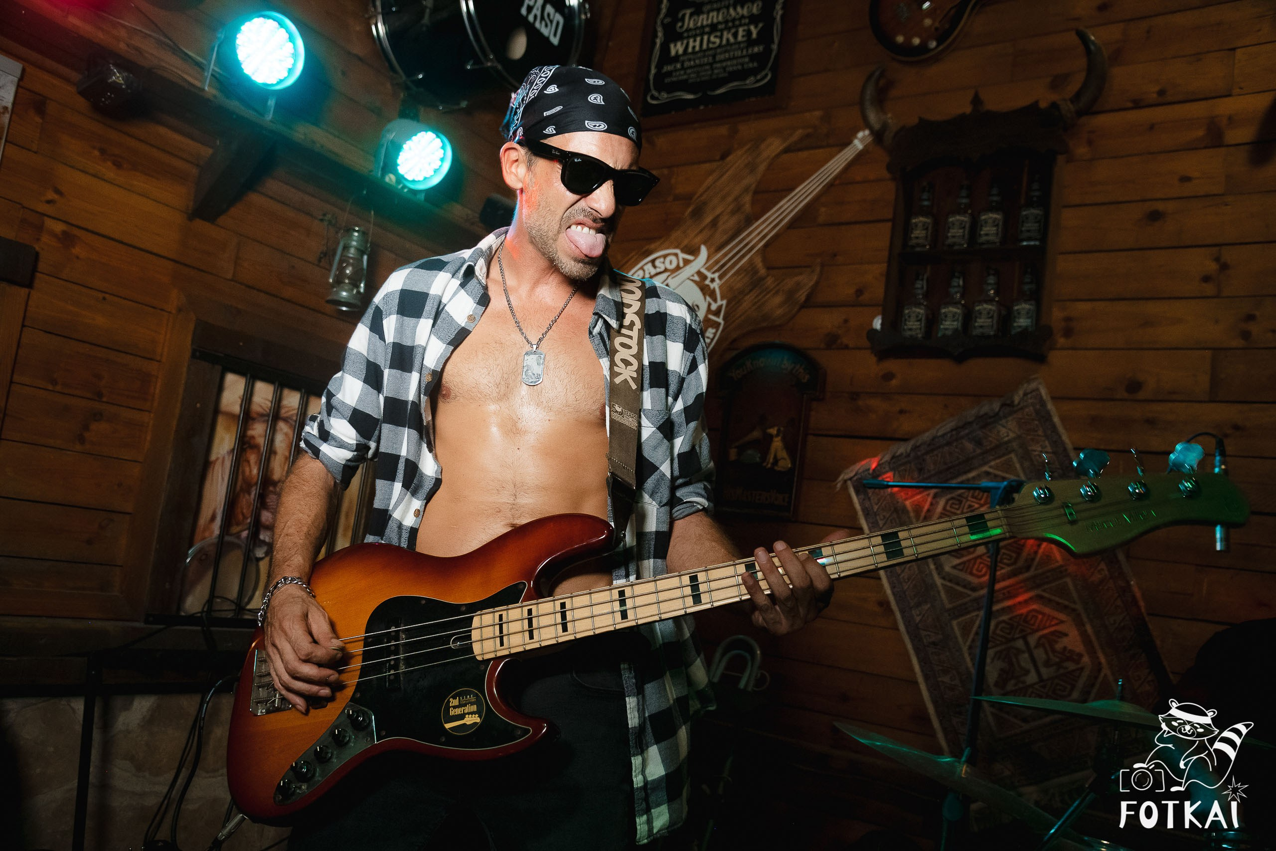 Stones of the Coast en El Paso Rock Bar Torrevieja: Reportaje fotográfico 20.09.25 | FOTKAI